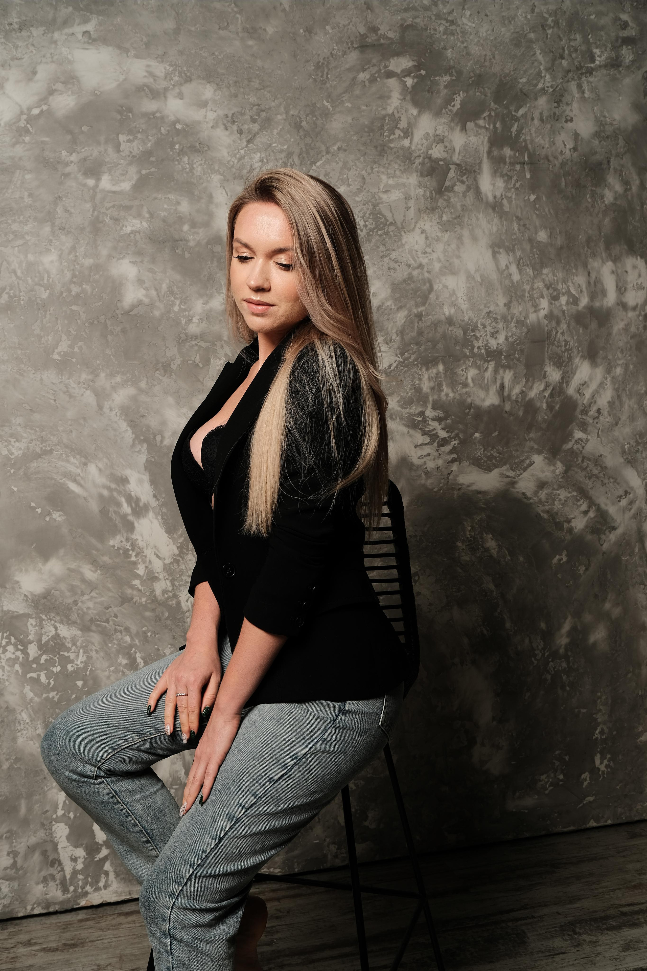 Модель для предметной съемки Ксения В. Москва| Sale Easy