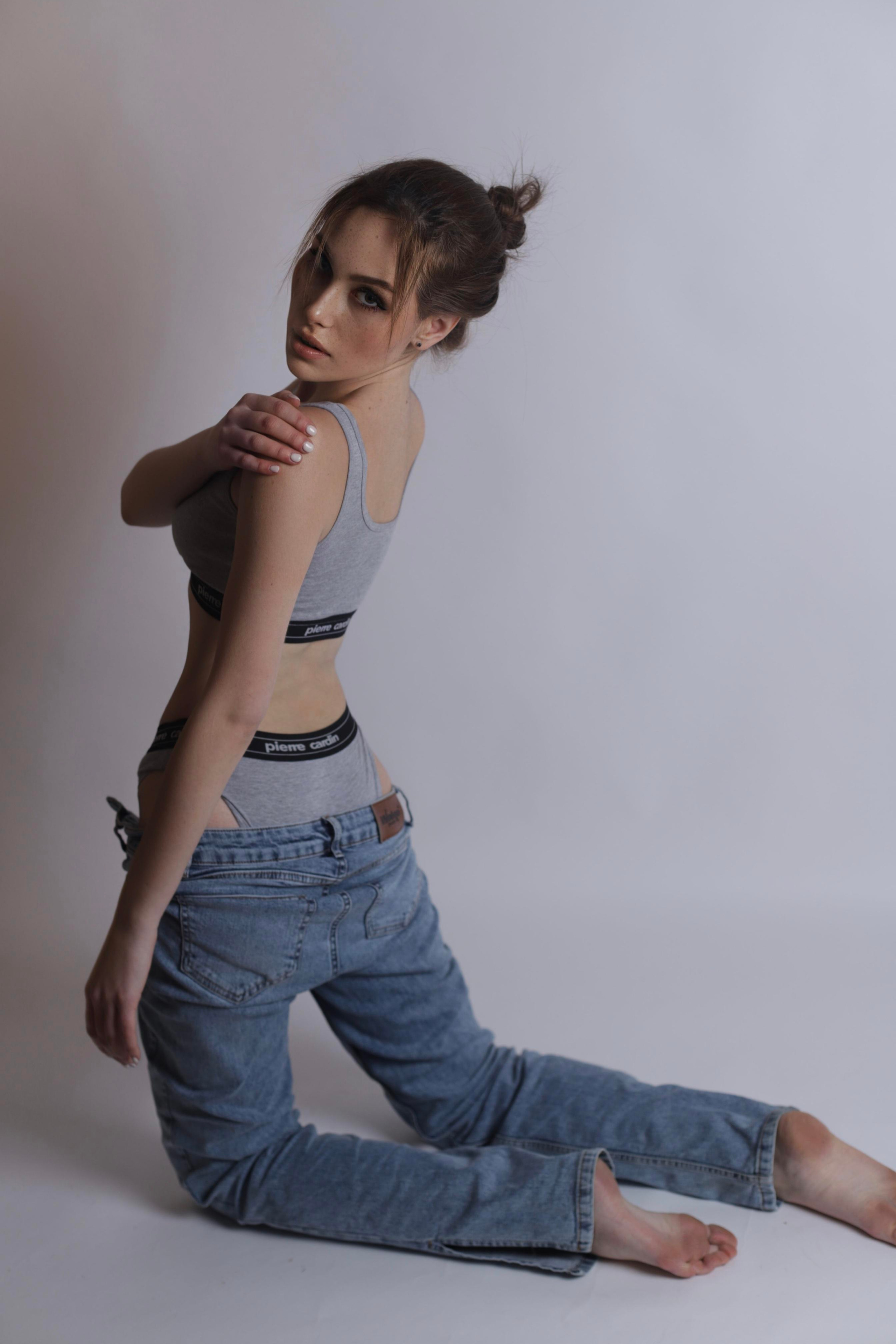 Модель для предметной съемки красотка Виктория В.Москва| Sale Easy