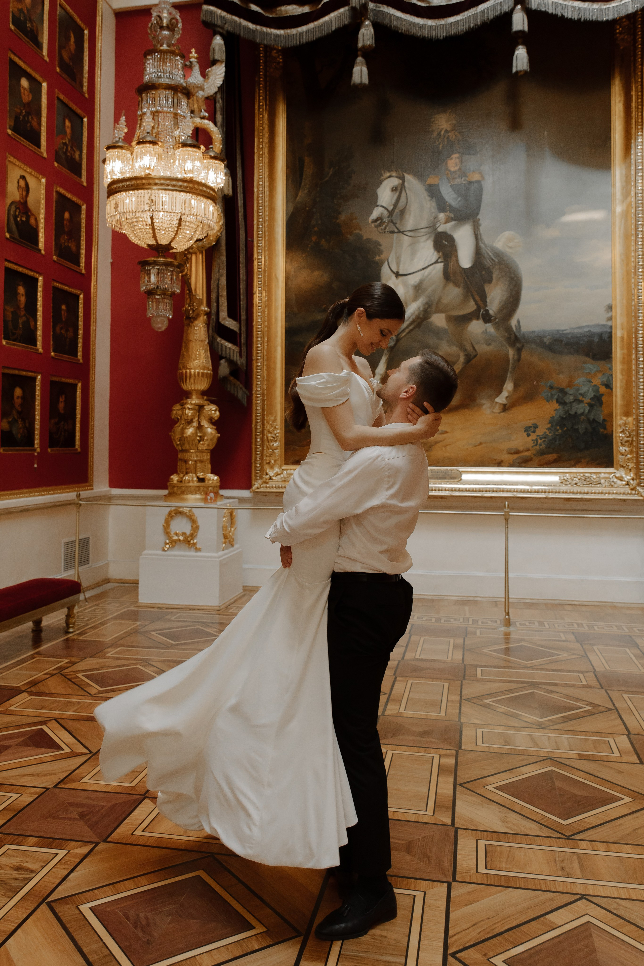 Модель для предметной съемки Альбина С.-Пб| Sale Easy