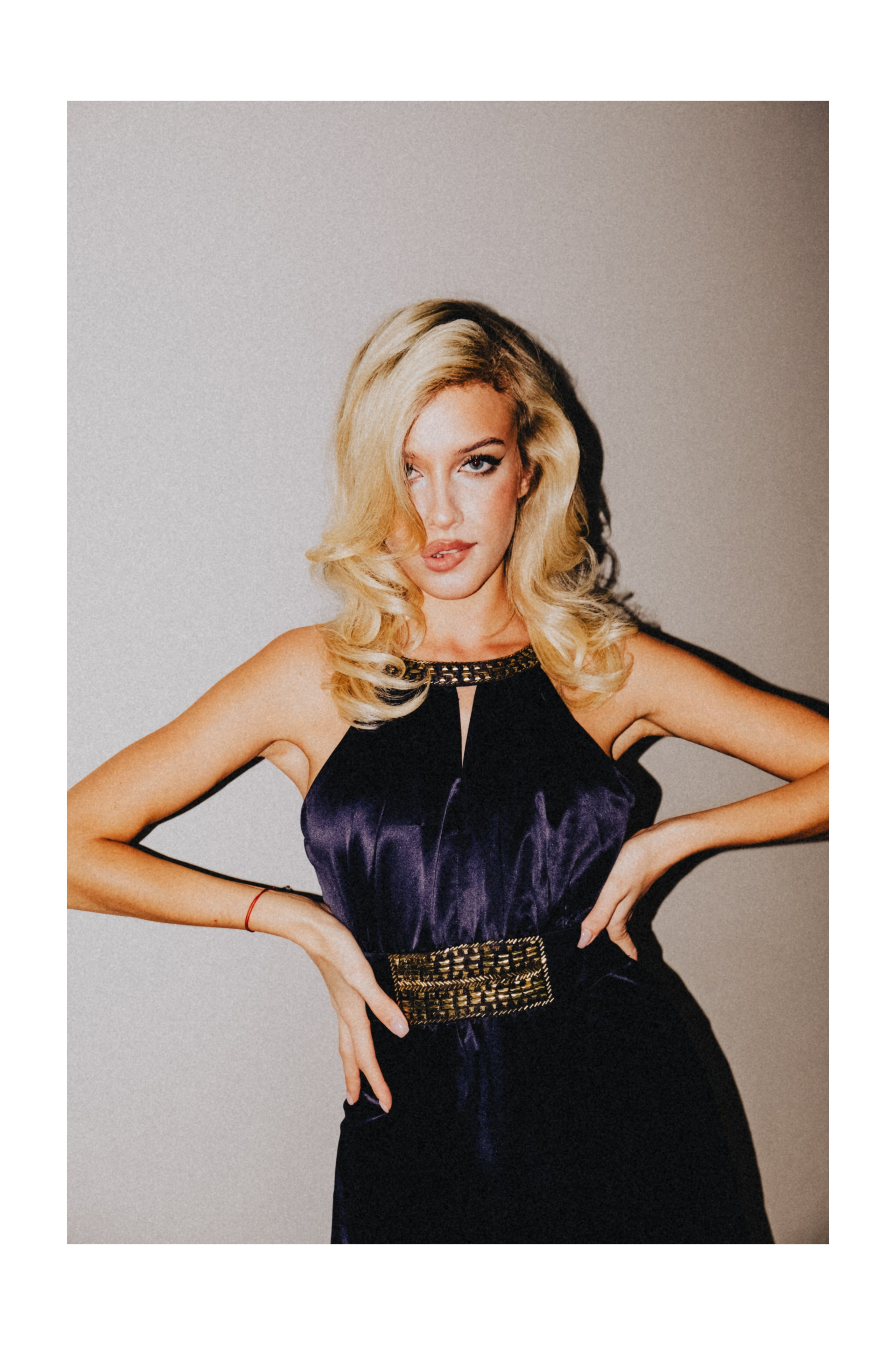 Модель для предметной съемки Алиса М. Красноярск| Sale Easy