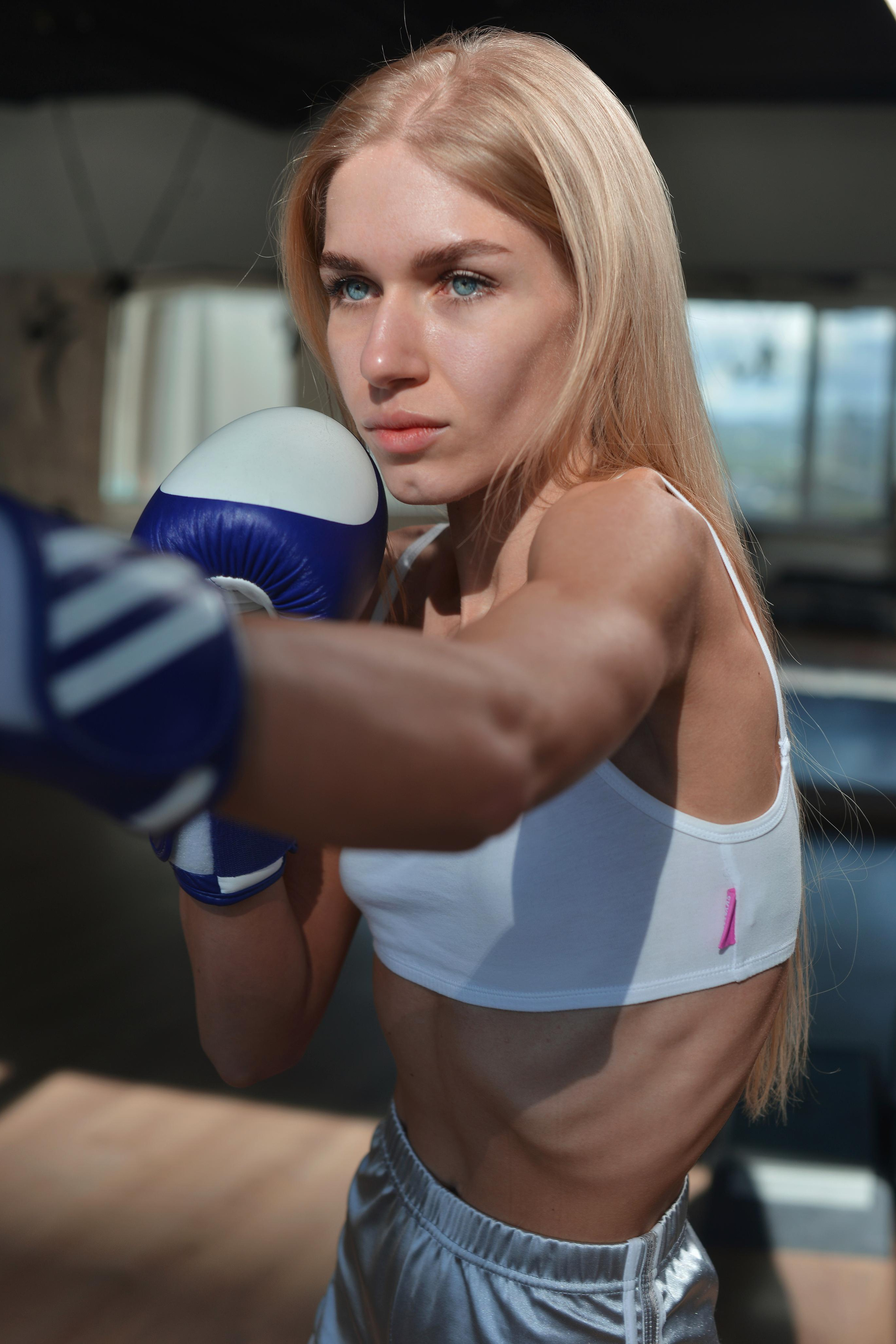 Модель для предметной съемки Соня А Н.Новгород |Sale Easy