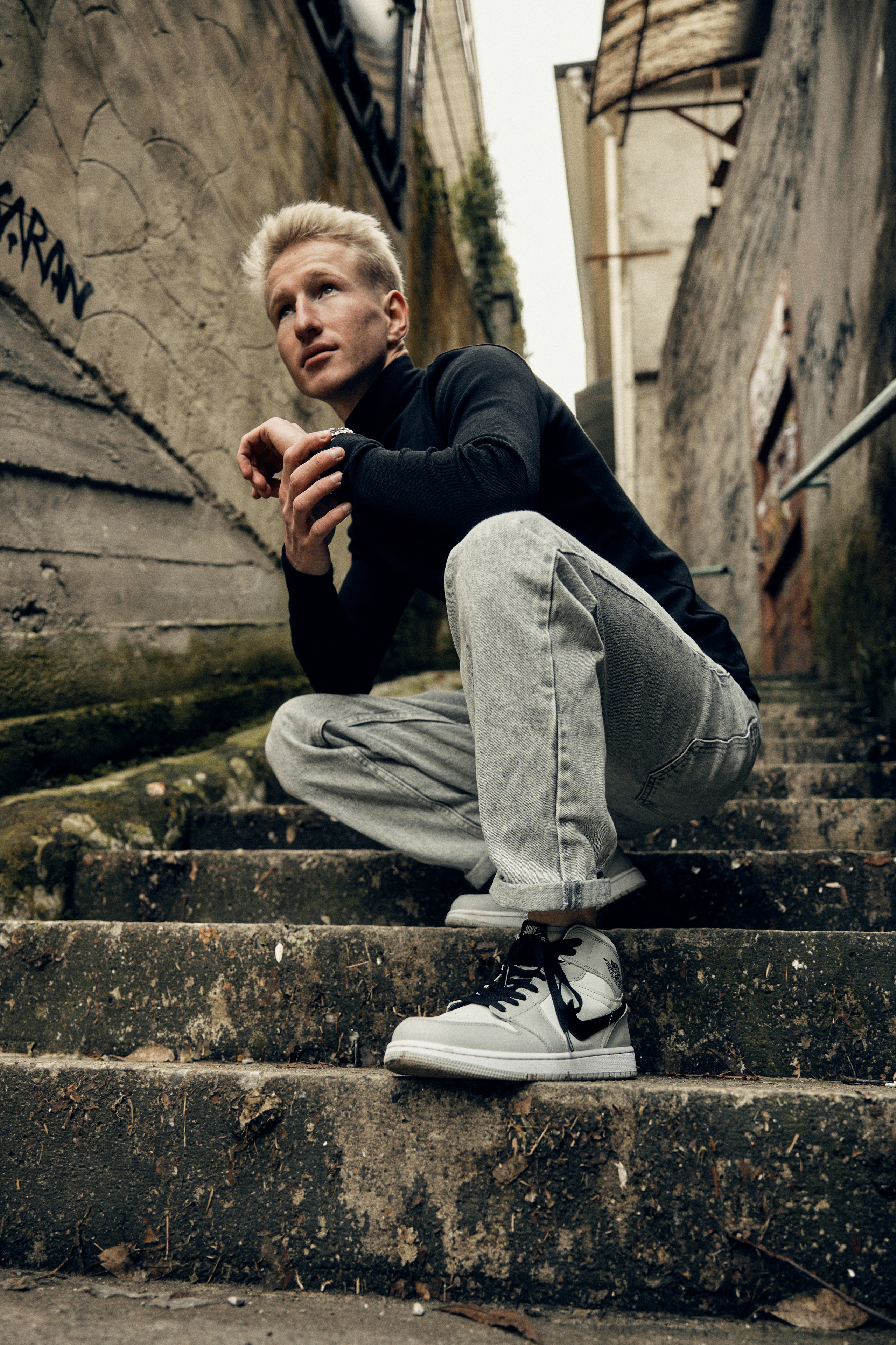 Модель для предметной съемки  Максим Б Сочи| Sale Easy