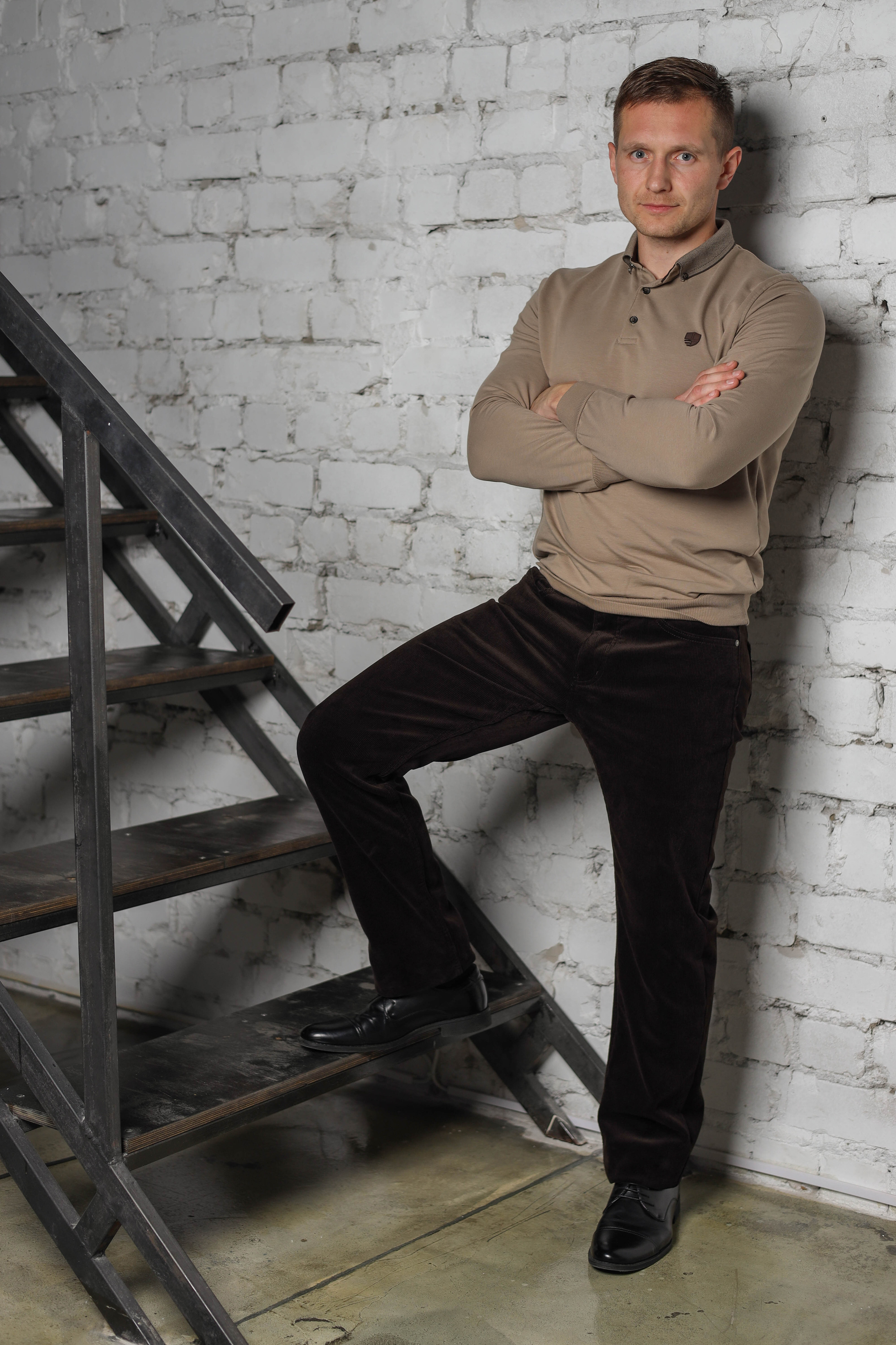 Портфолио. Фото мужской одежды для маркетплейсов | Sale Easy