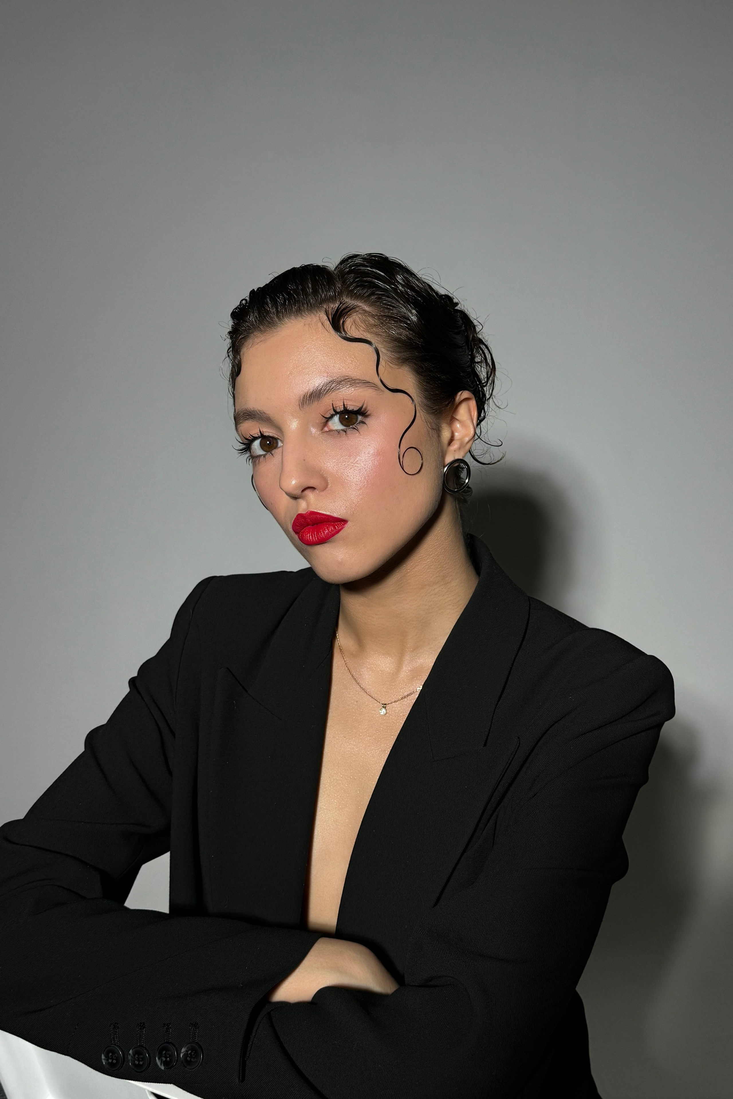 Модель для предметной съемки Анна Ш. С.-Пб| Sale Easy