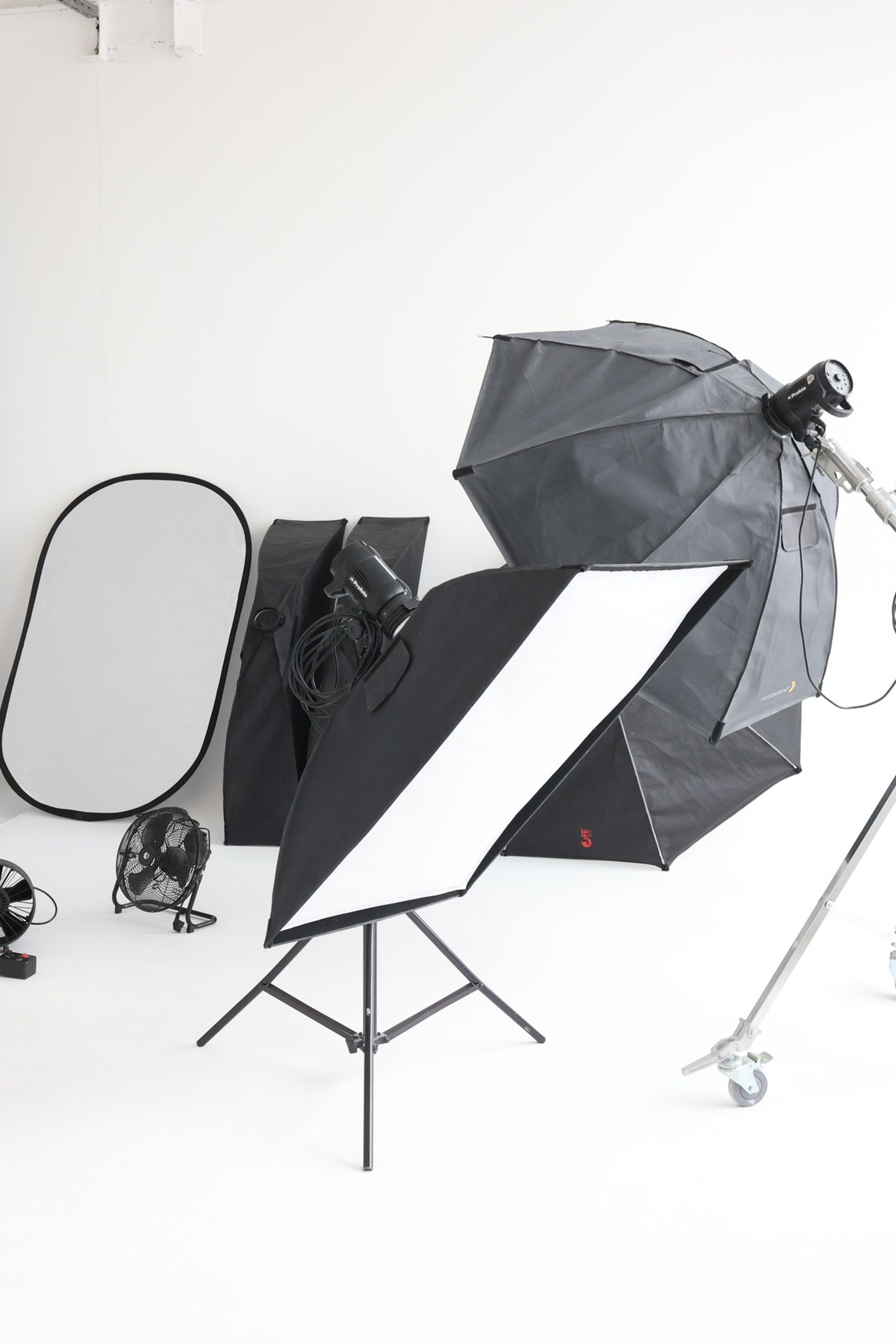 Студия UNICORN STUDIOS — Hot Yellow Москва| Sale Easy