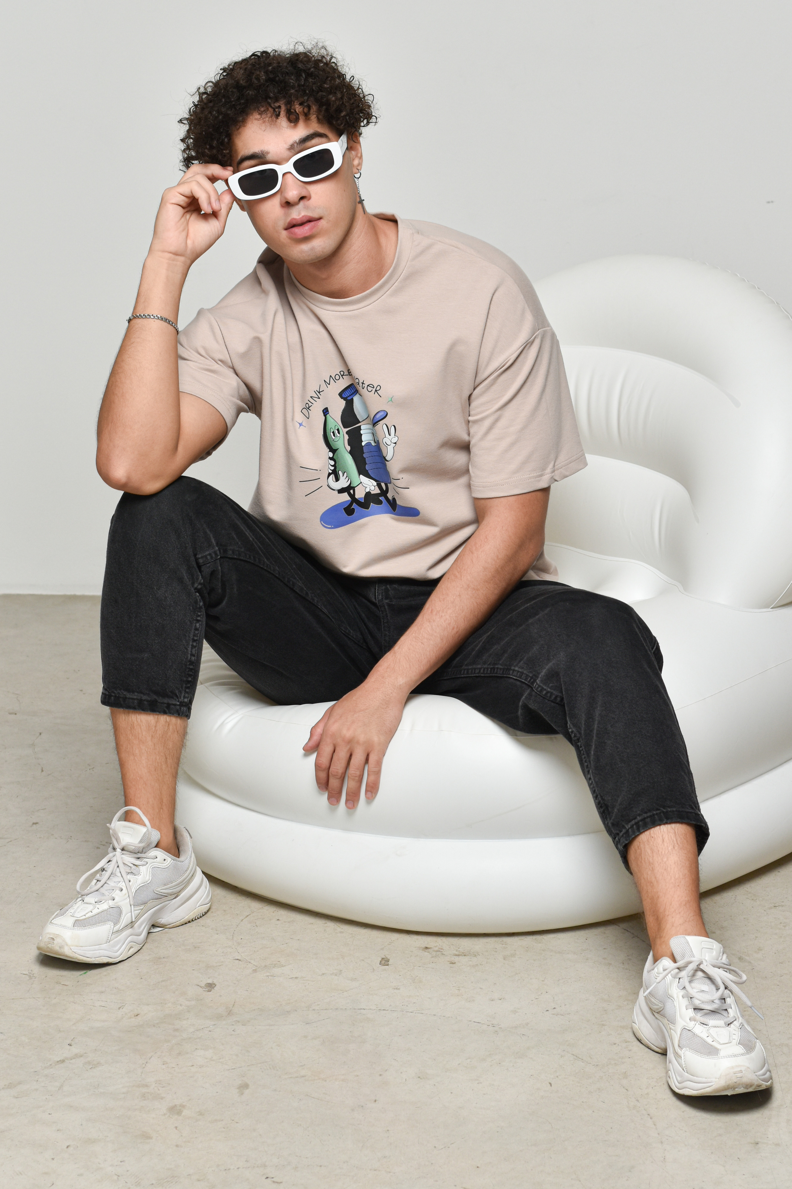 Модель для предметной съемки Ян А. С-Петербург | Sale Easy