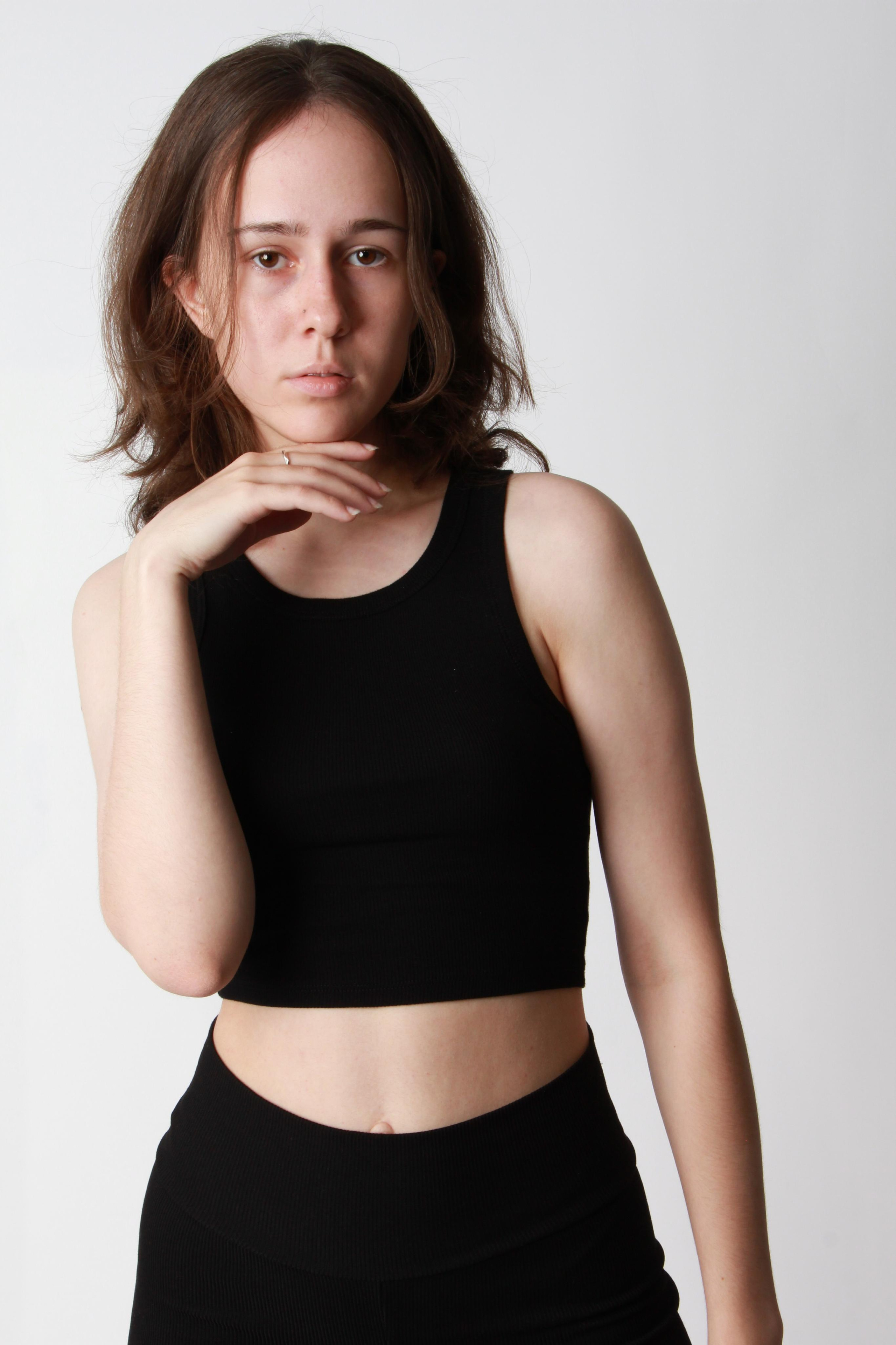 Модель для предметной съемки Валерия Г Новосибирск| Sale Easy