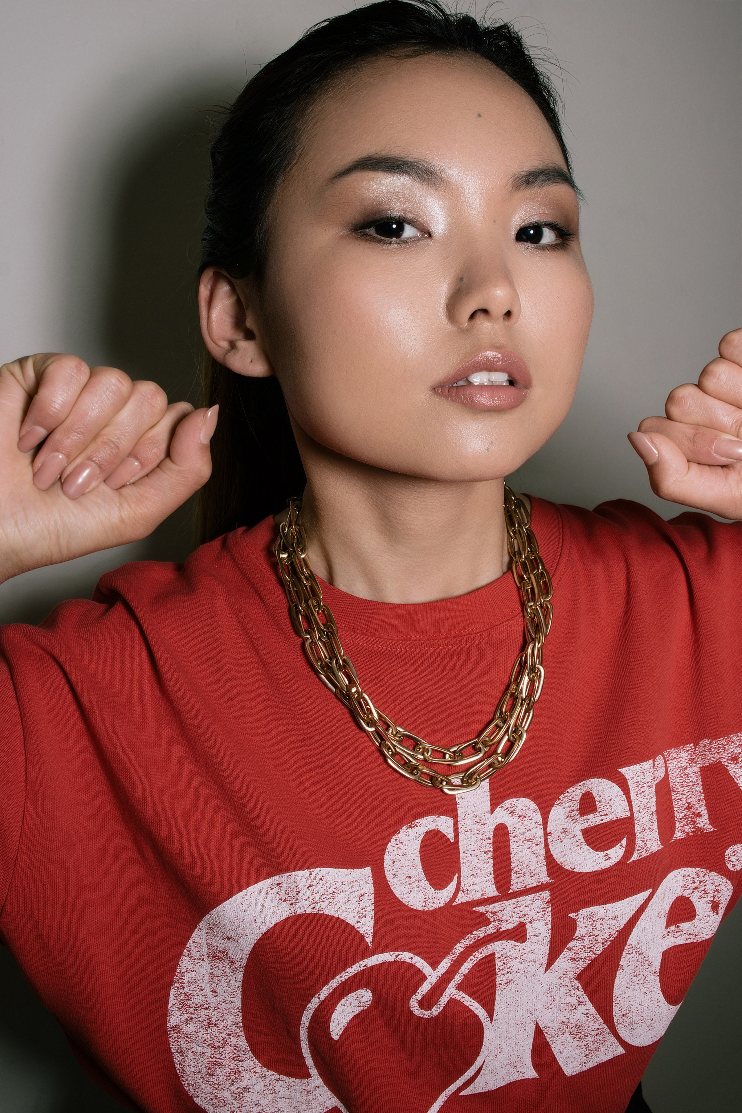 Модель для предметной съемки Бетти Москва| Sale Easy