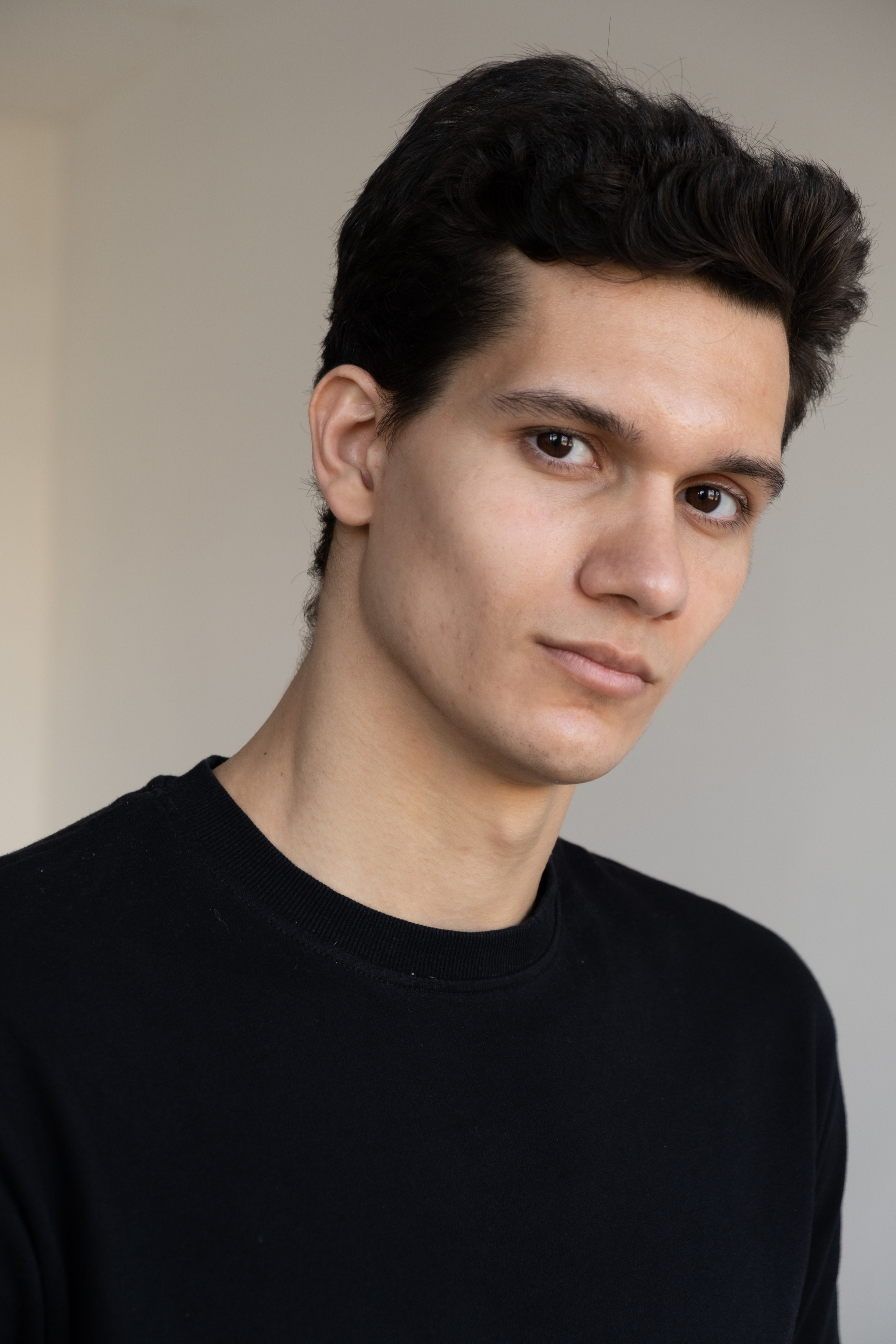 Модель для предметной съемки Вадим А. Москва | Sale Easy