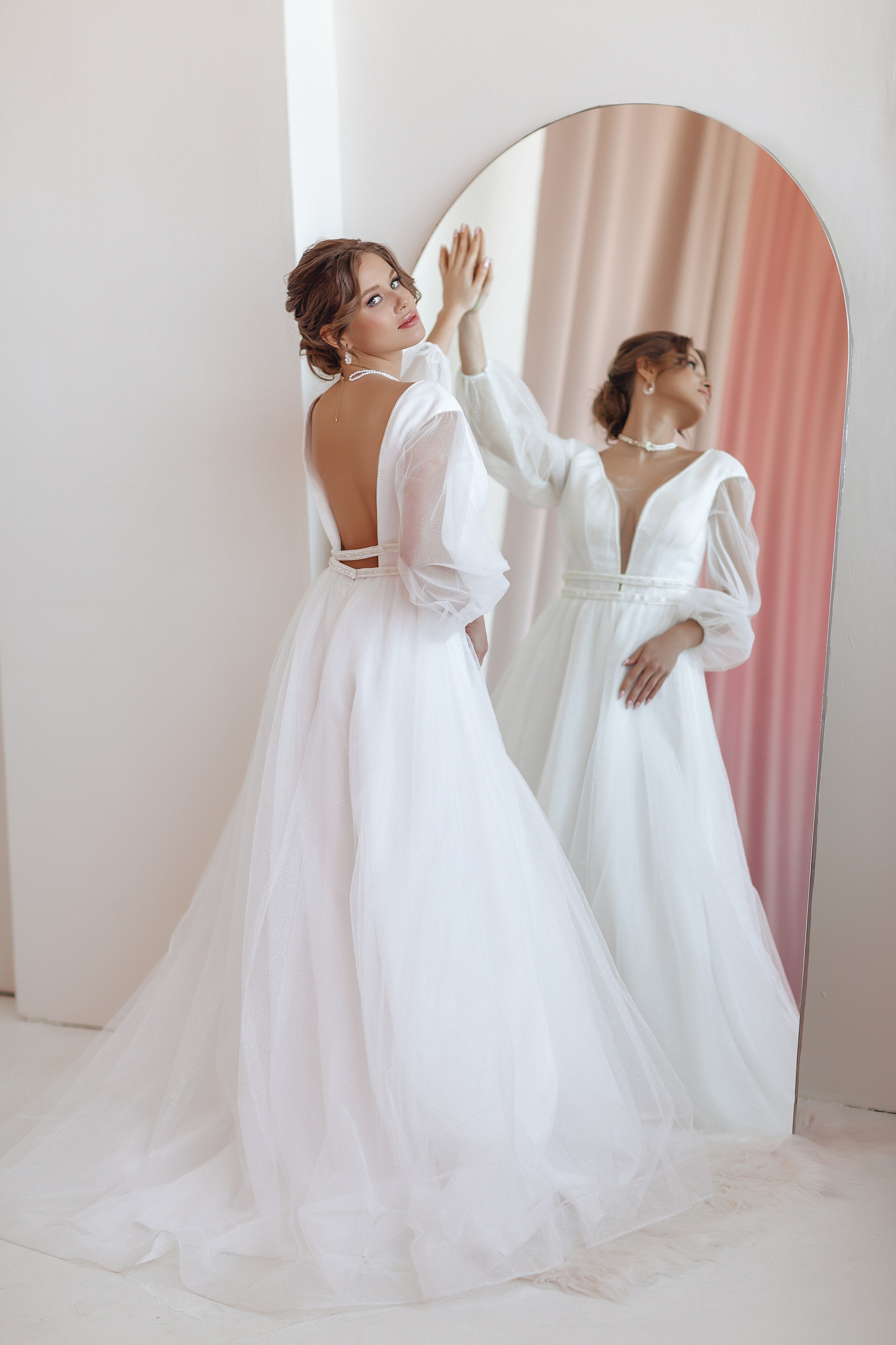 Модель для съемки фото для маркетплейса Эльмира Москва | Sale Easy