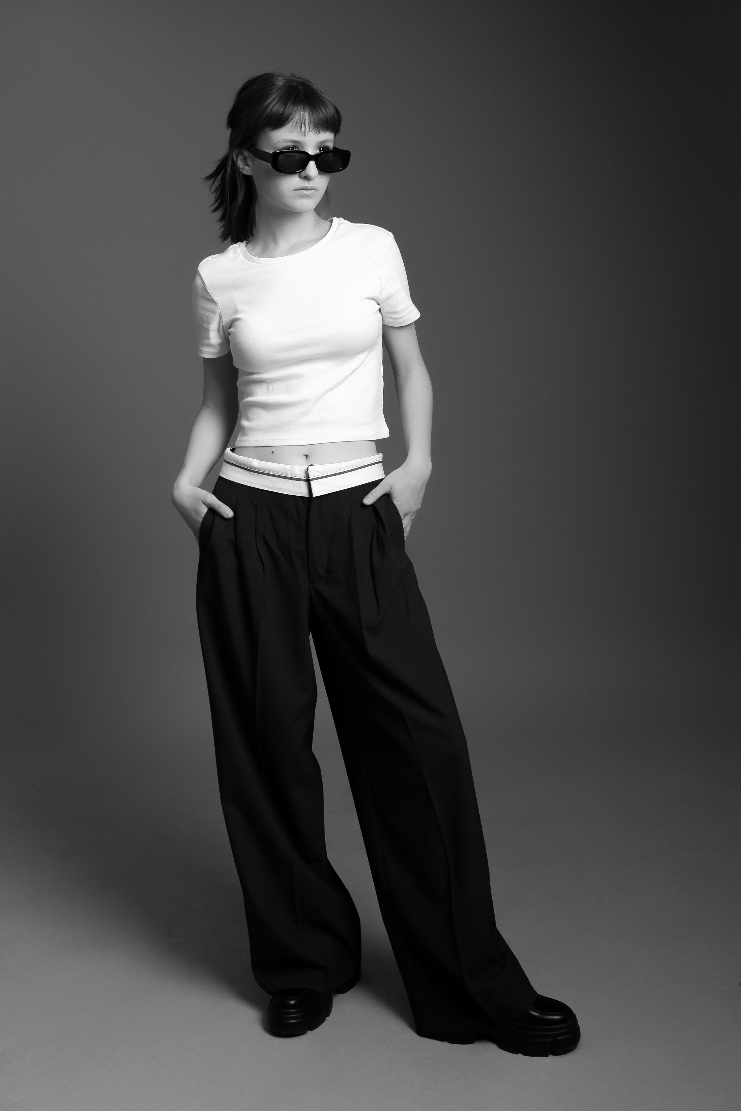 Модель для предметной съемки Елизавета В Новосибирск| Sale Easy