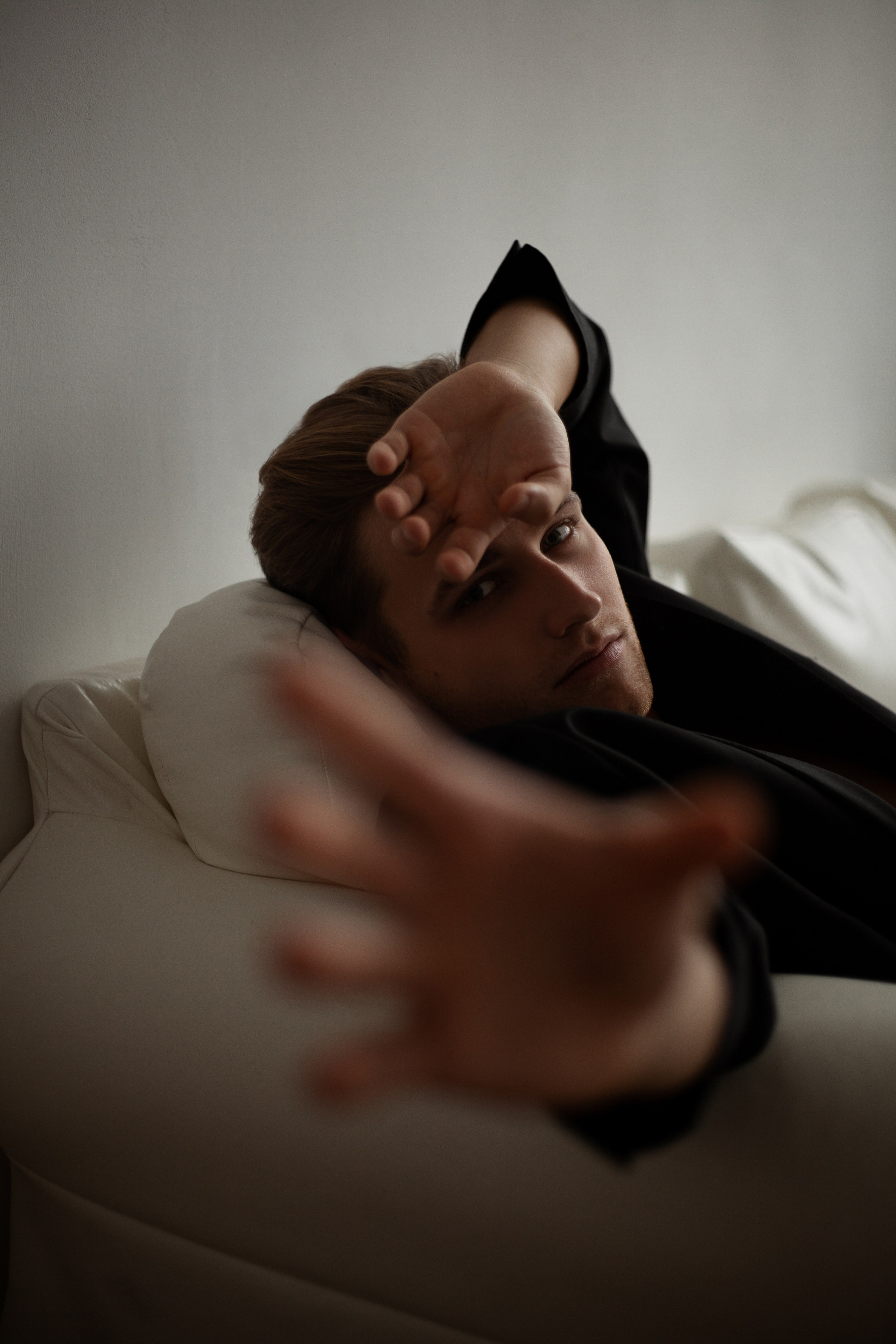 Модель для предметной съемки Игорь А Н.Новгород | Sale Easy