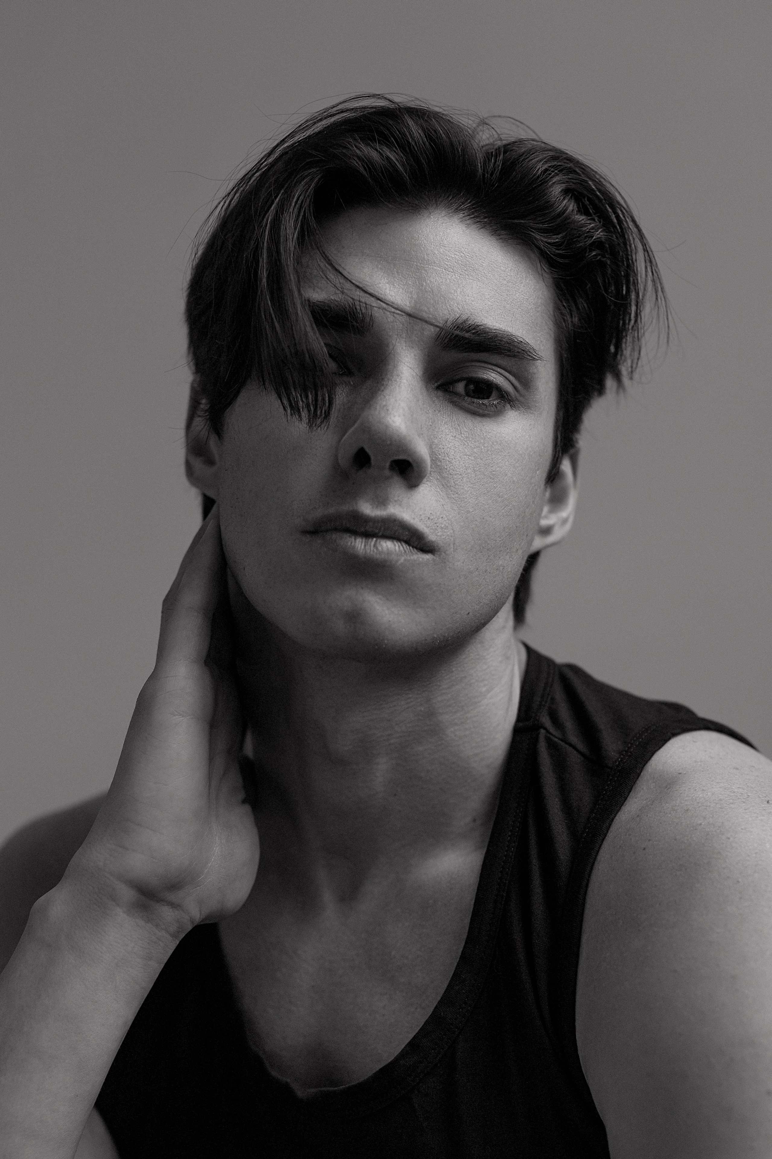 Модель для предметной съемки Владимир id 29 033 С.-Пб| Sale Easy