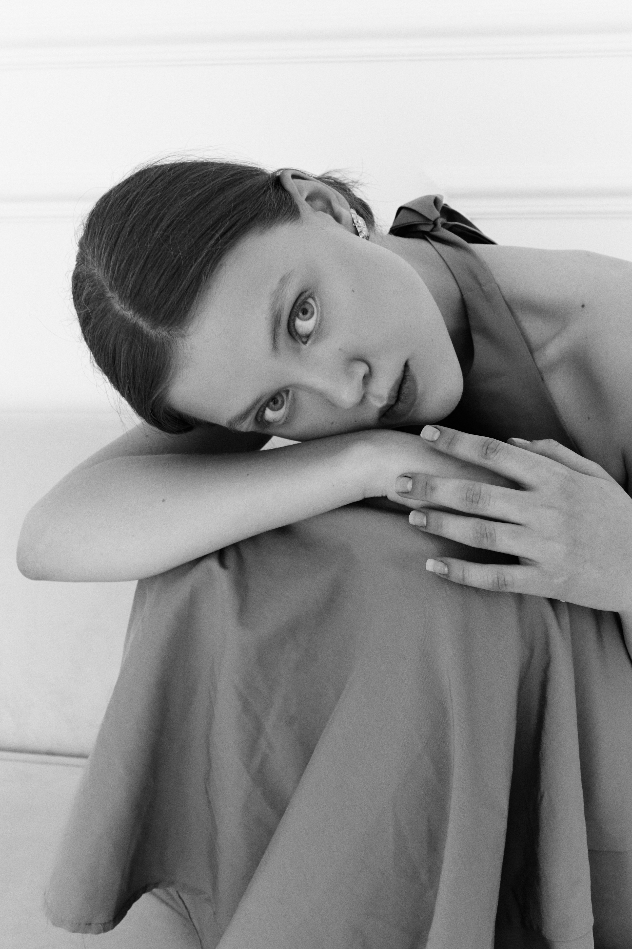 Модель для предметной съемки Леся Н.Новгород | Sale Easy