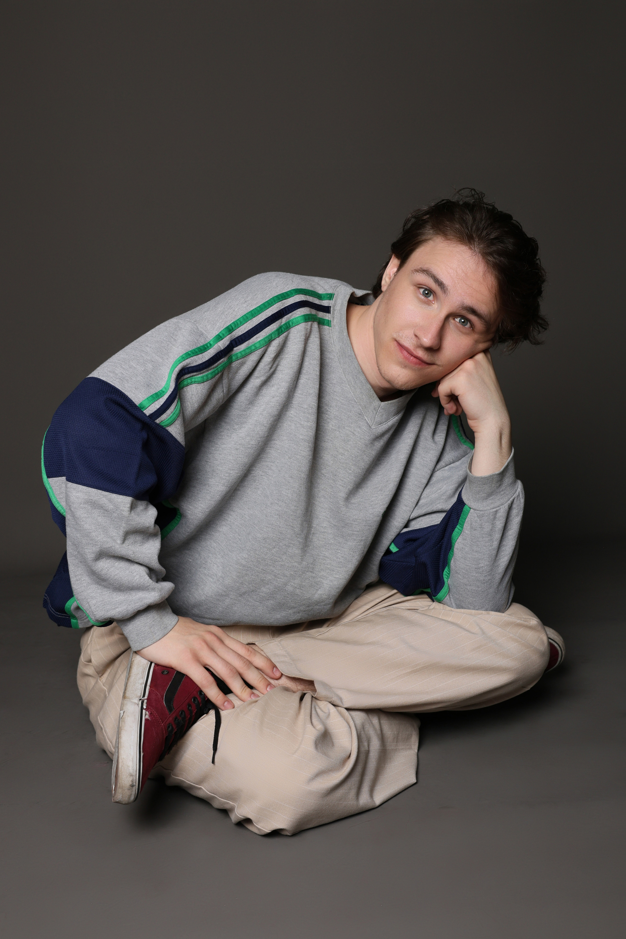 Модель для предметной съемки Илья Д С-Петербург | Sale Easy