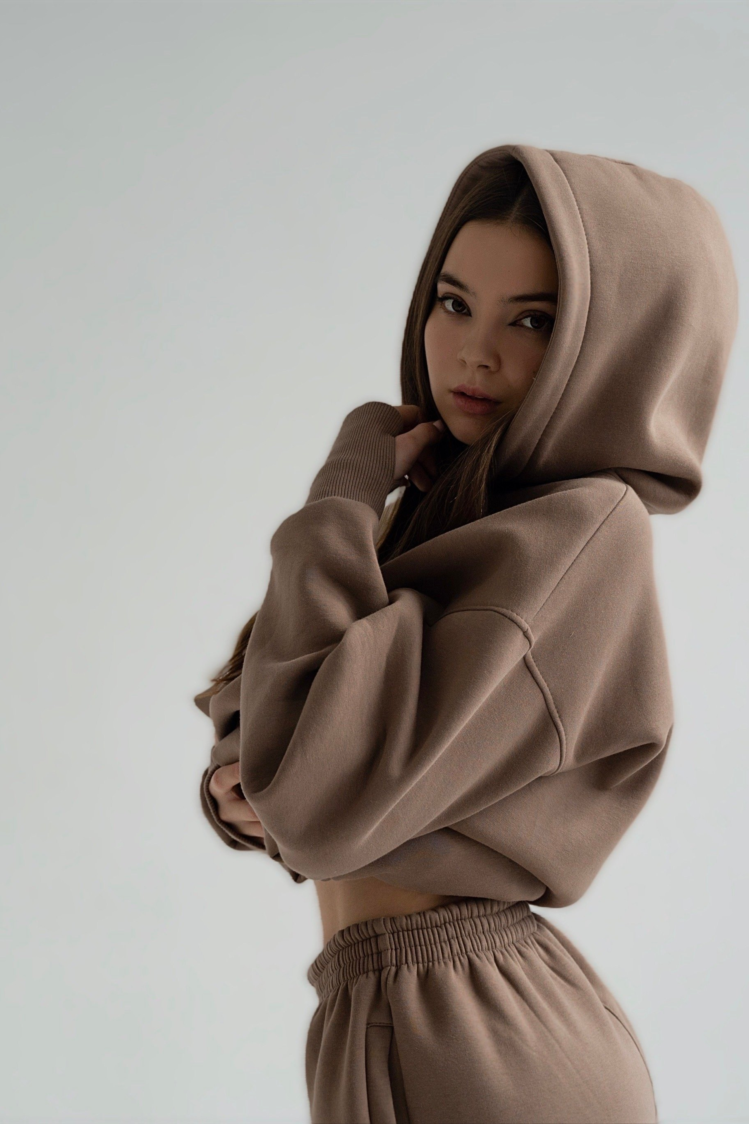 Модель для предметной съемки Аделя А. Казань| Sale Easy