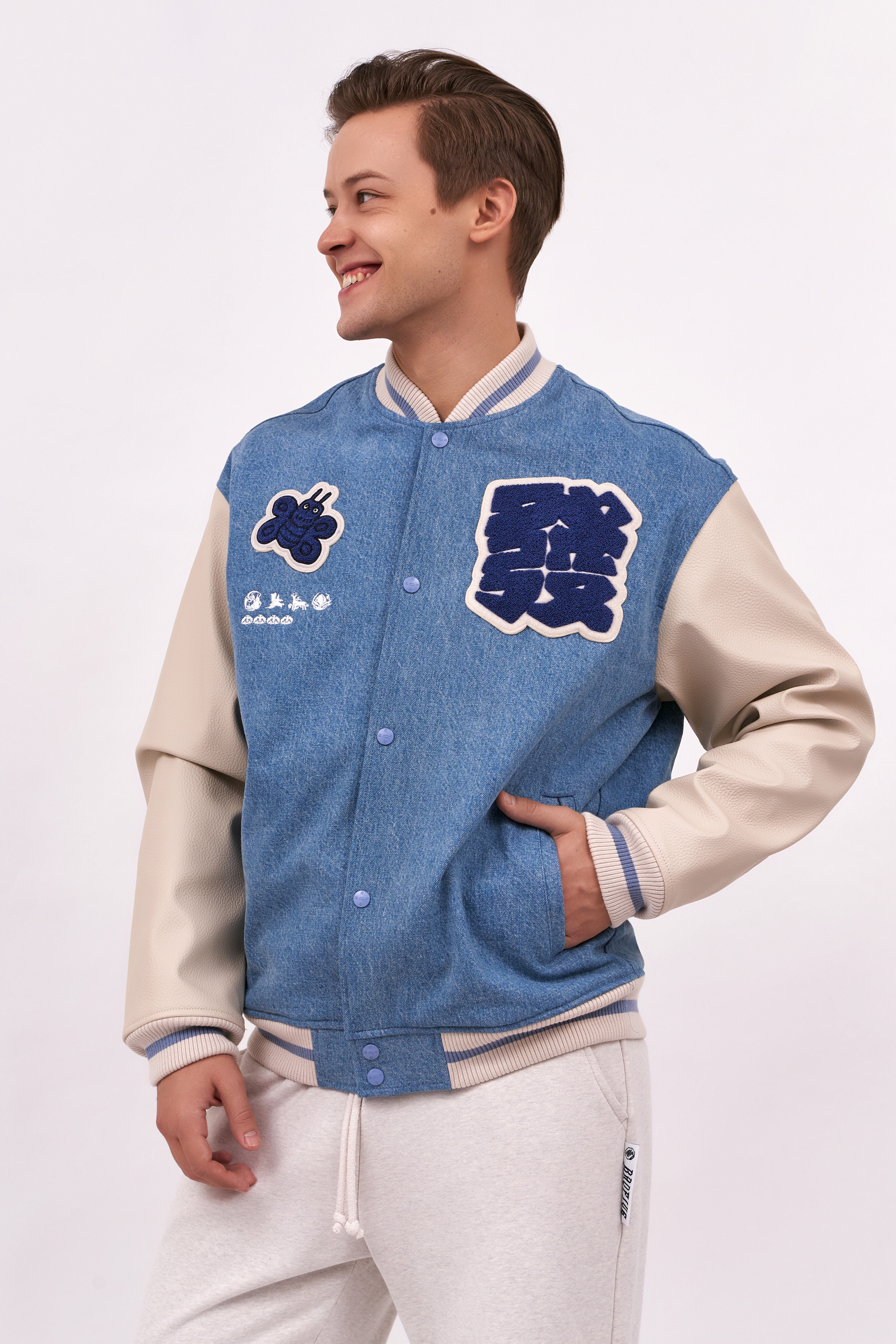 Модель для предметной съемки Роман АА Москва | Sale Easy