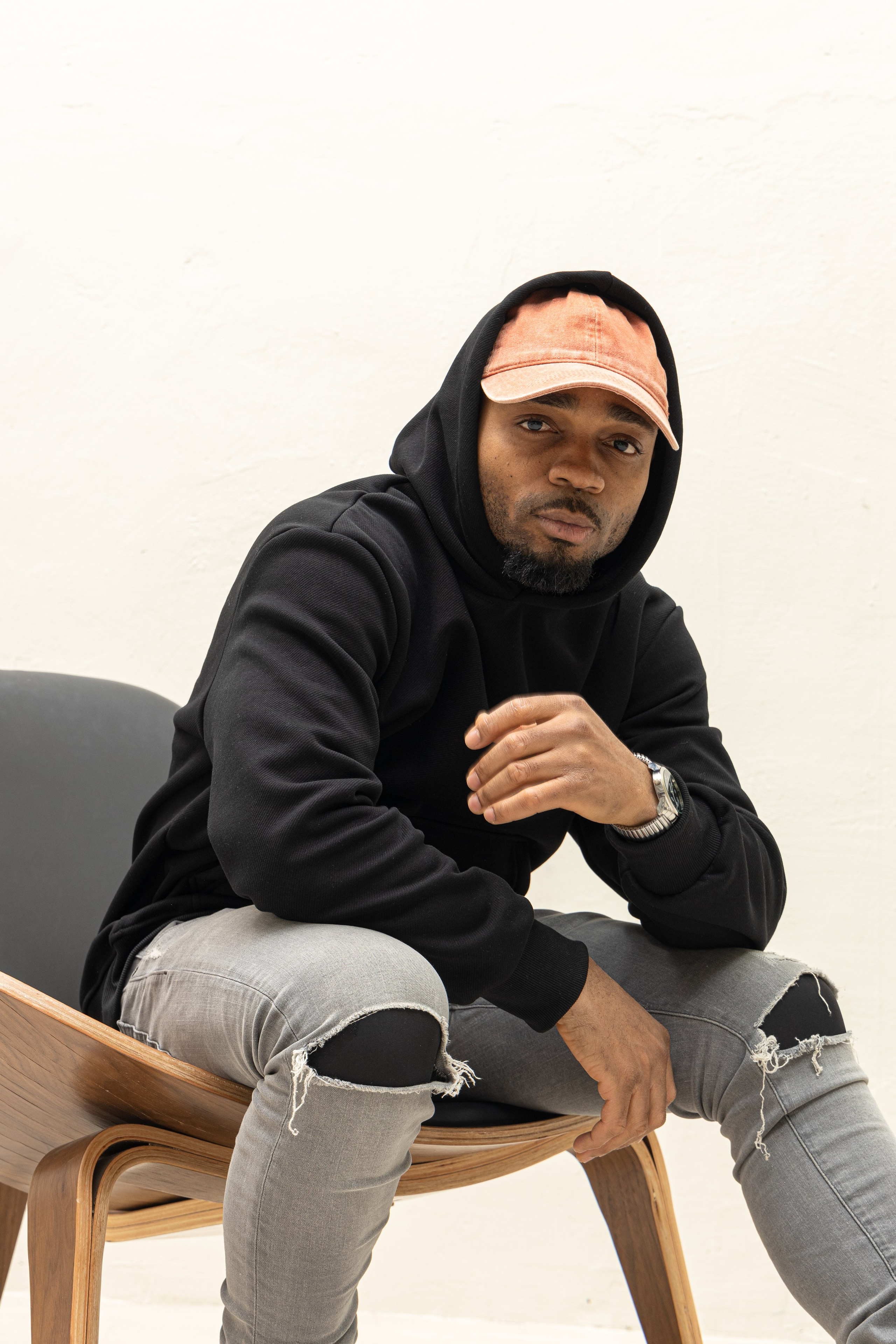 Модель для предметной съемки Ричи Н.Новгород | Sale Easy