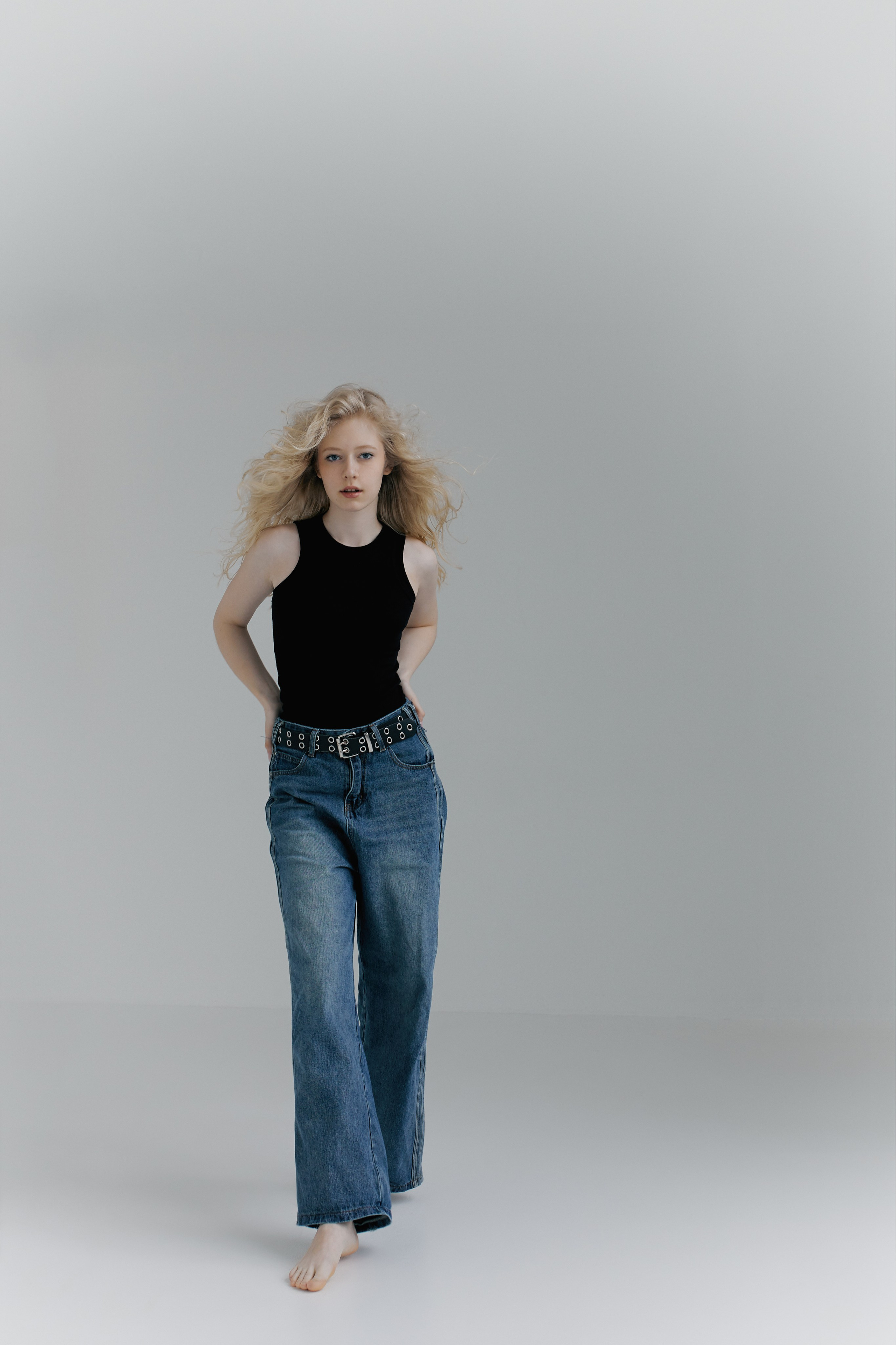 Модель для предметной съемки Вера А. Н.Н.| Sale Easy