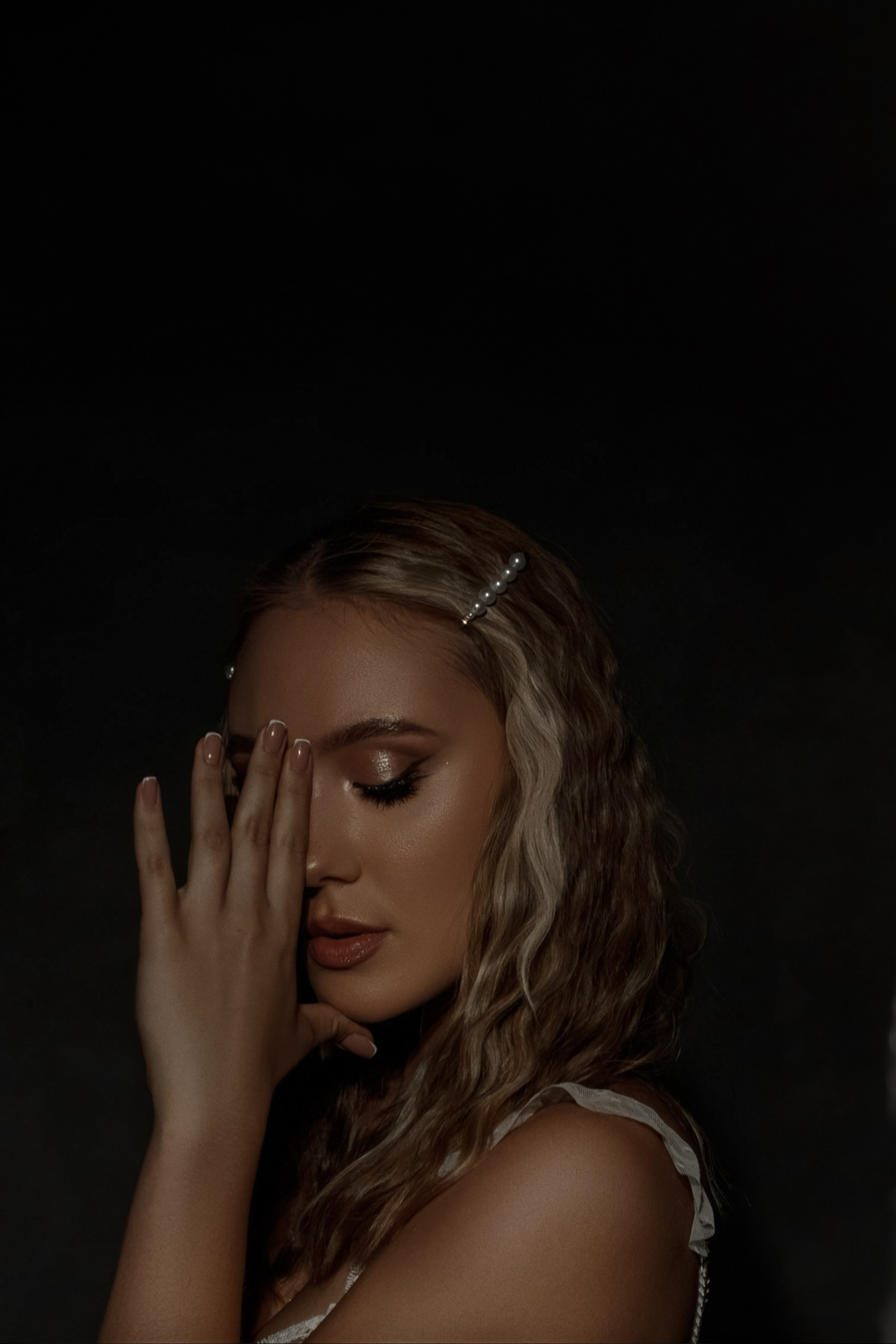 Модель для предметной съемки Анастасия АВ. Н.Н.| Sale Easy