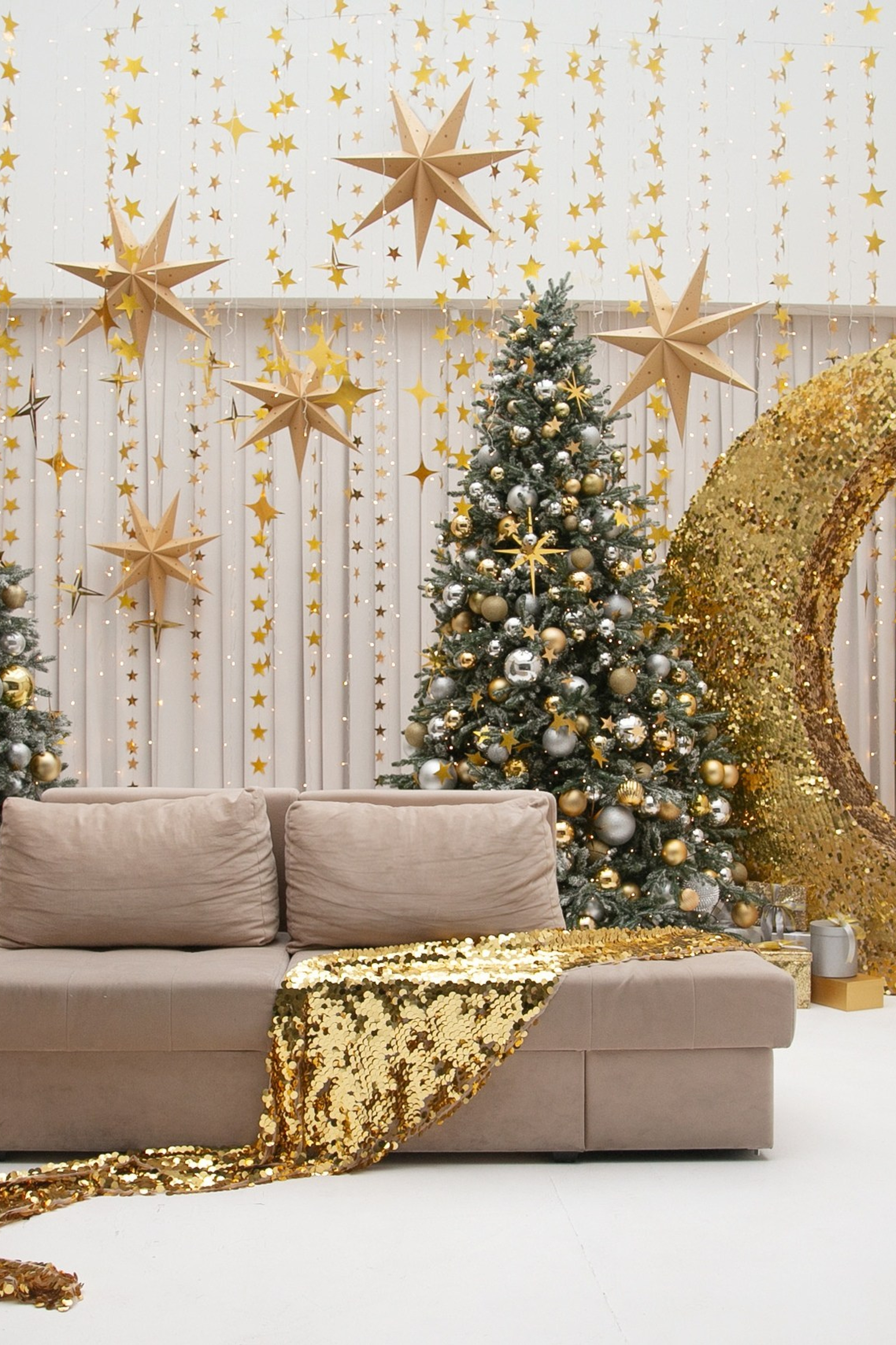 Студия Famous Studios Атриум для предметной съемки Москва | Sale Easy