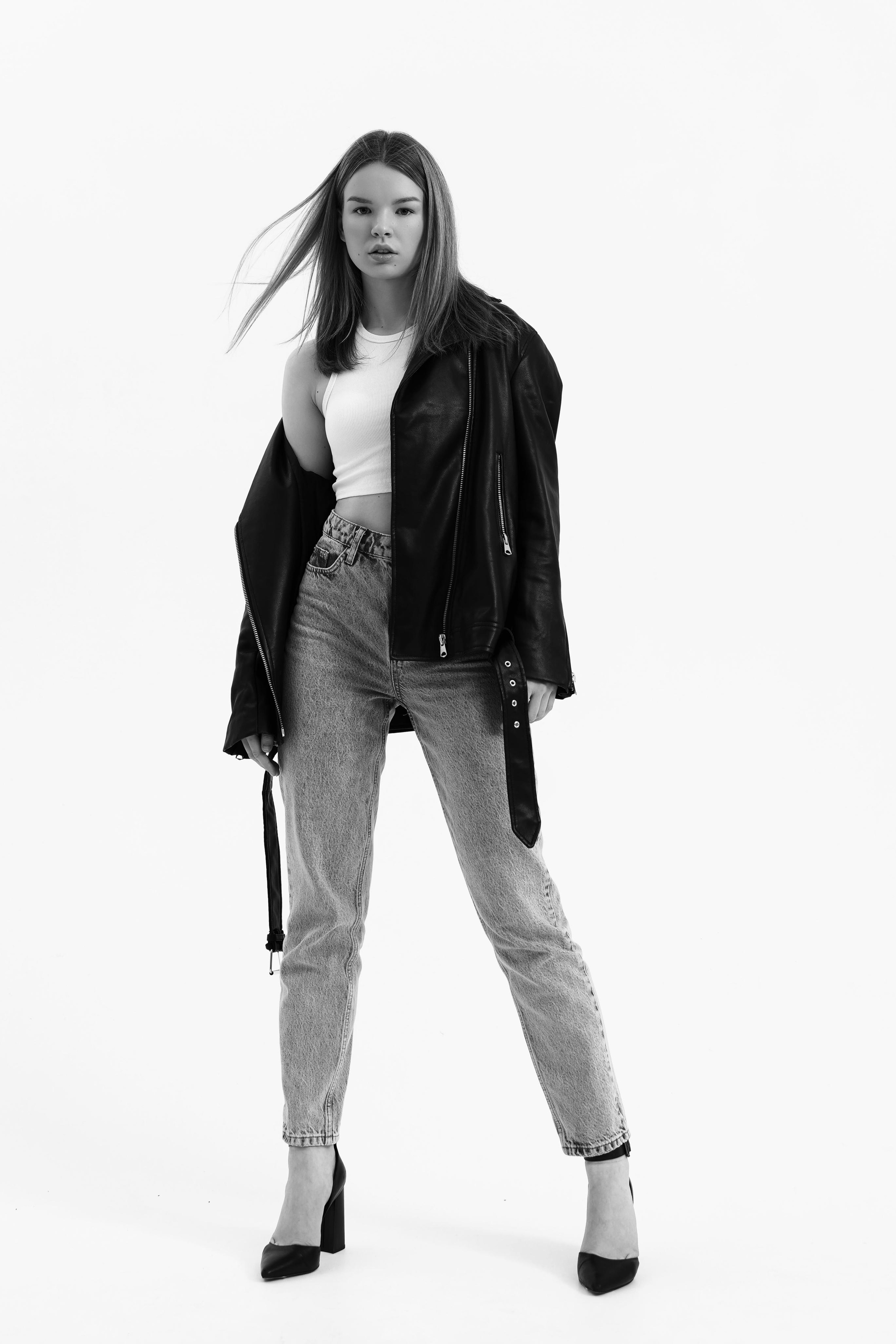 Модель для предметной съемки Евгения А. Москва| Sale Easy