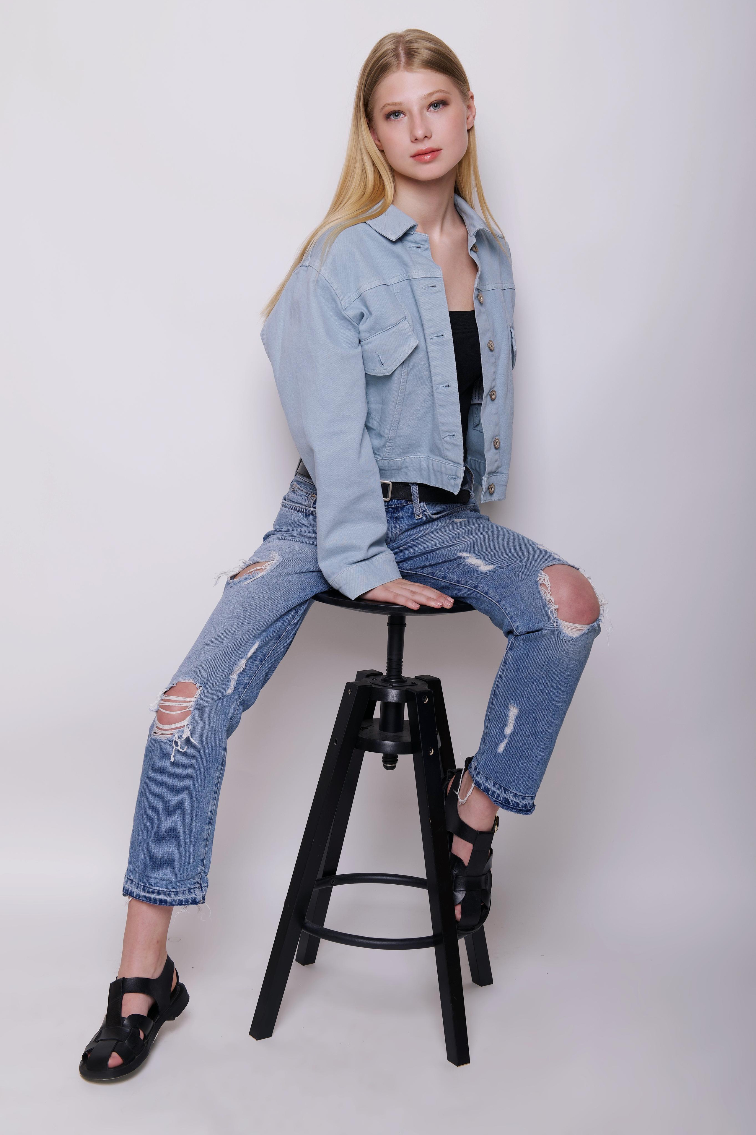 Модель для предметной съемки Tati А.Москва| Sale Easy