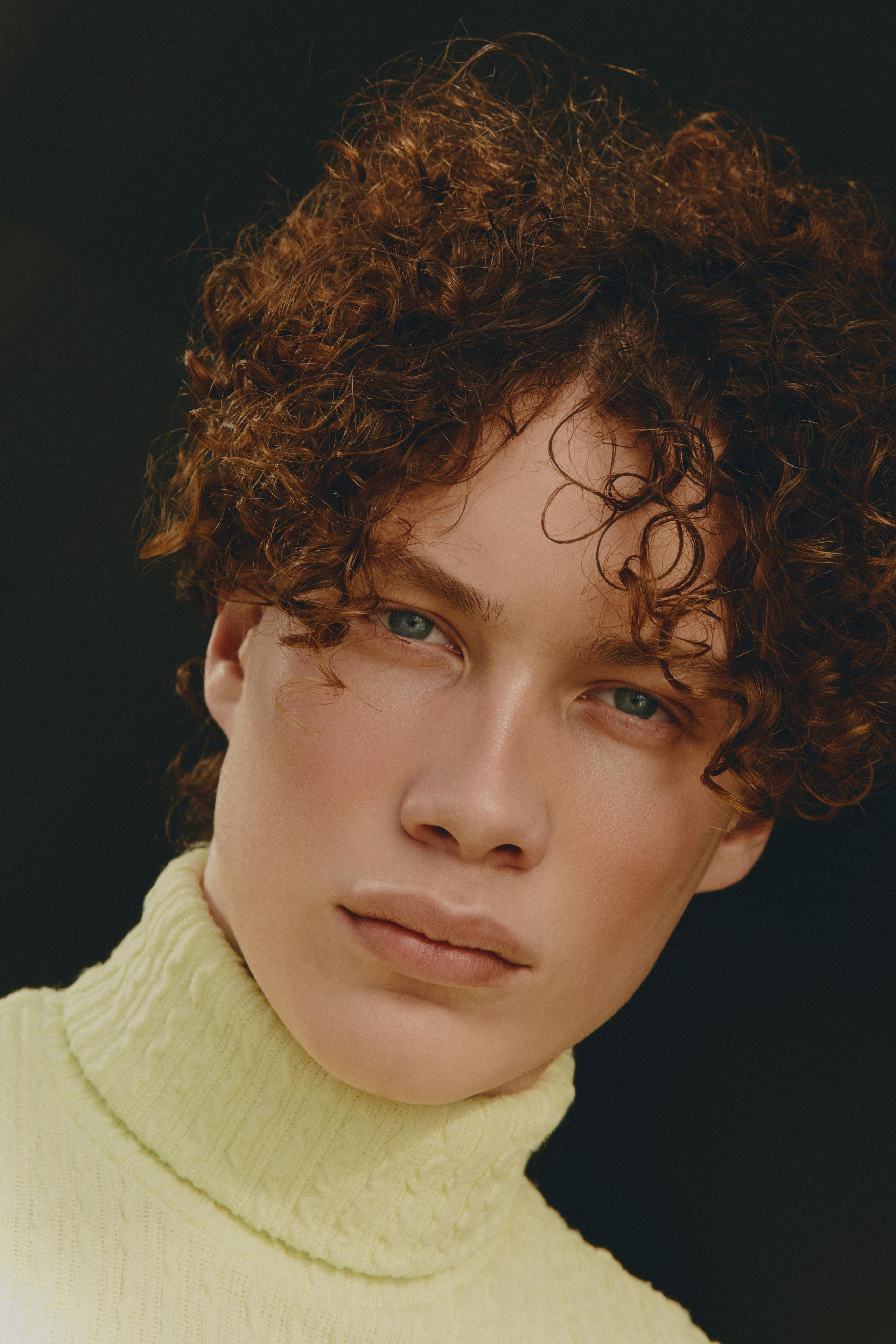 Модель для предметной съемки Даниил Г. Москва | Sale Easy