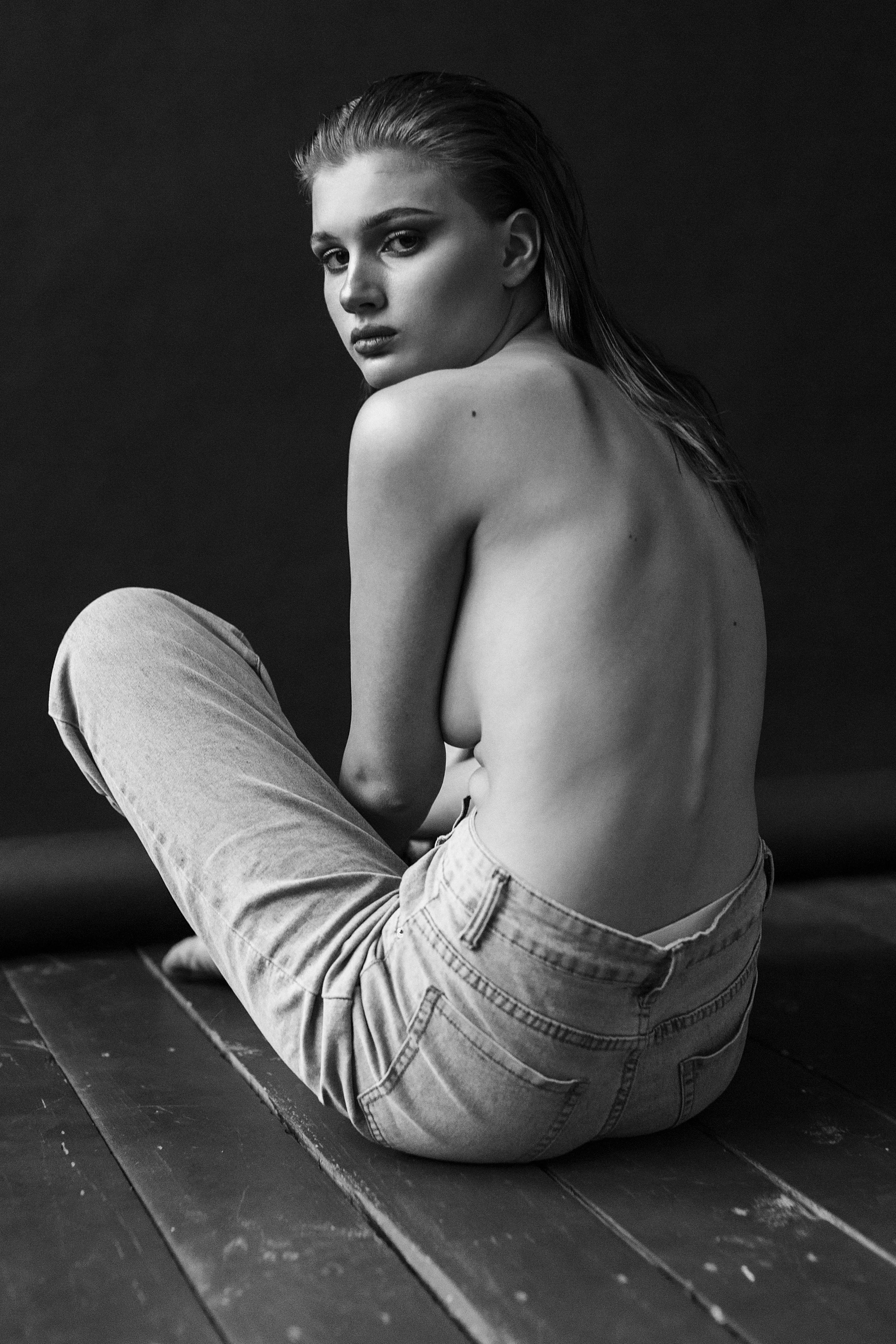 Модель для предметной съемки София 1 Н.Новгород | Sale Easy