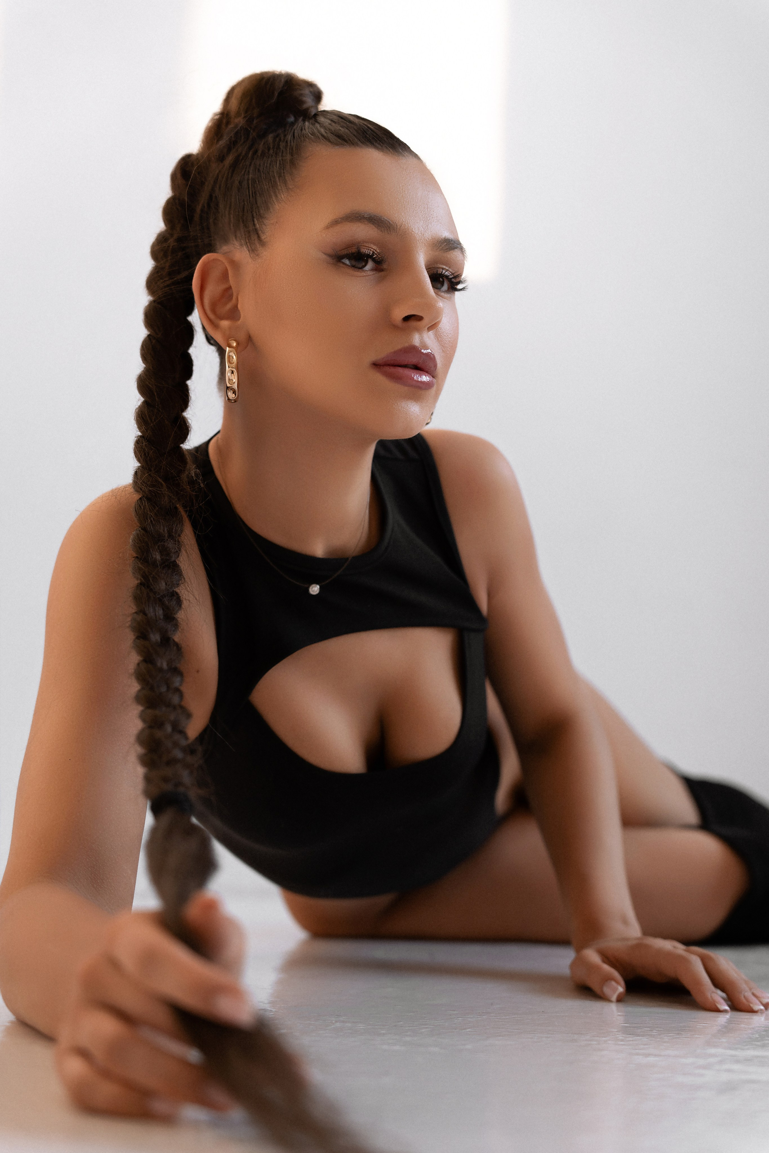 Модель для предметной съемки Дарья Ар. Н.Н.| Sale Easy