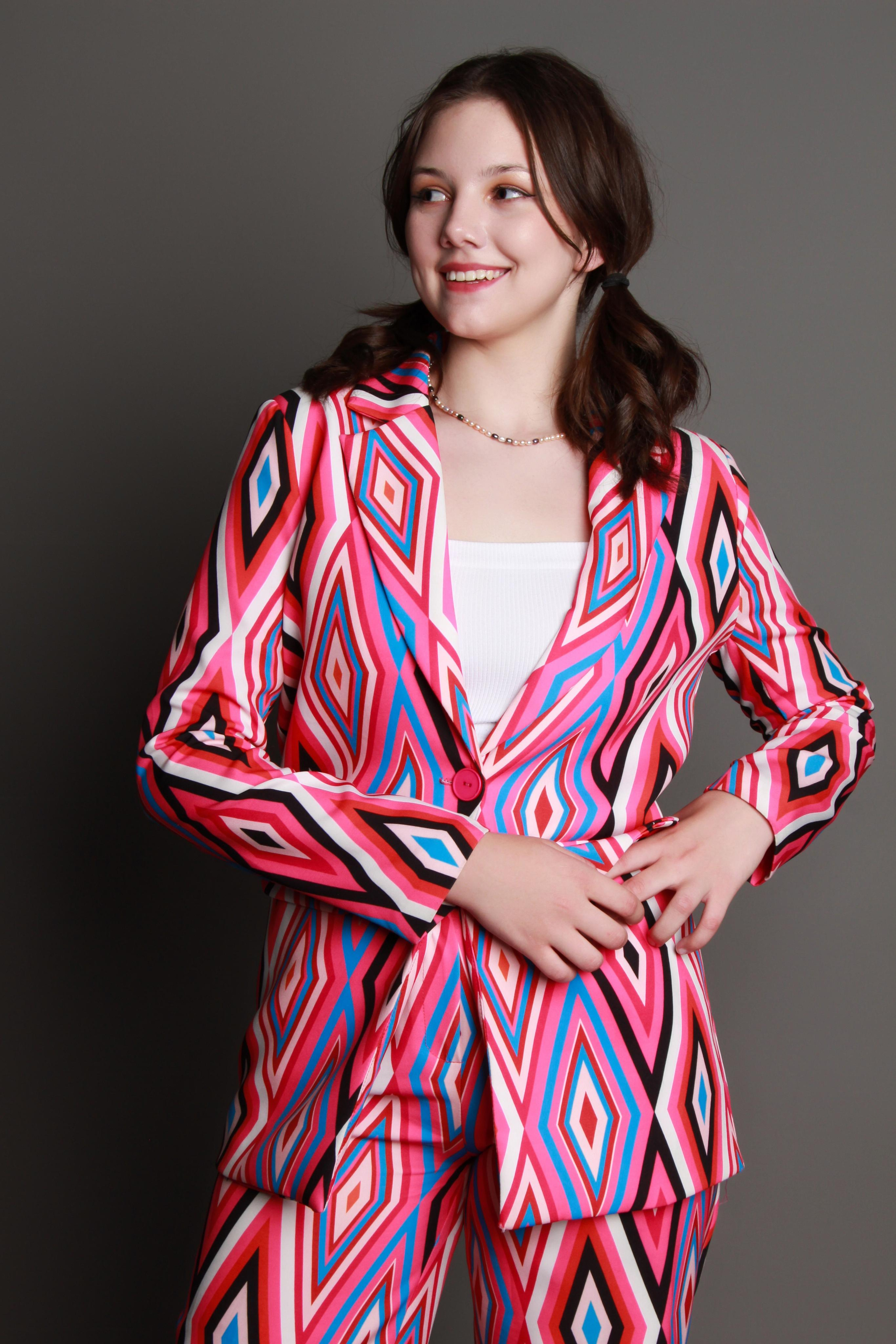 Модель для предметной съемки Виктория З Новосибирск| Sale Easy