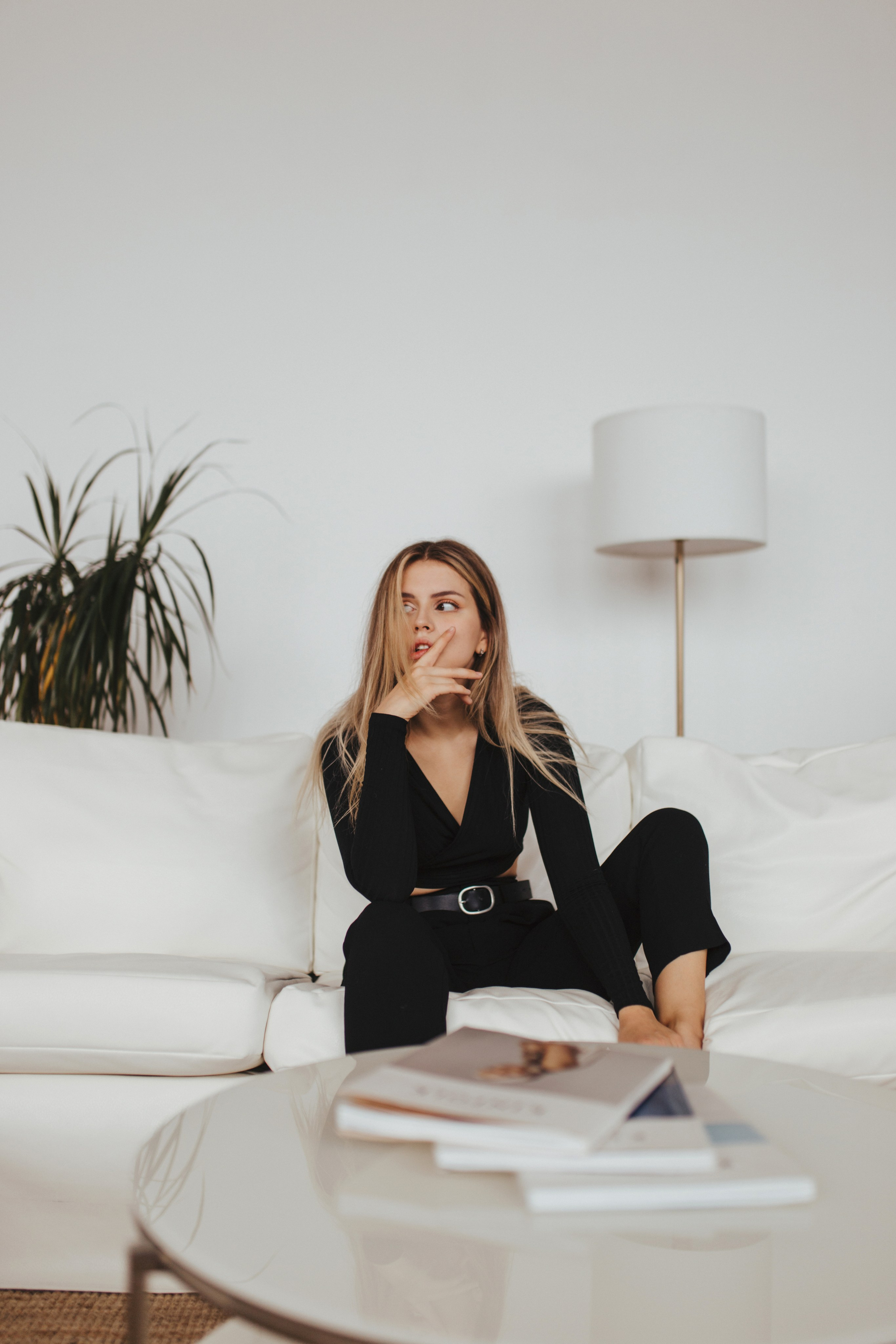 Модель для предметной съемки Анна Ф. Н.Н.| Sale Easy