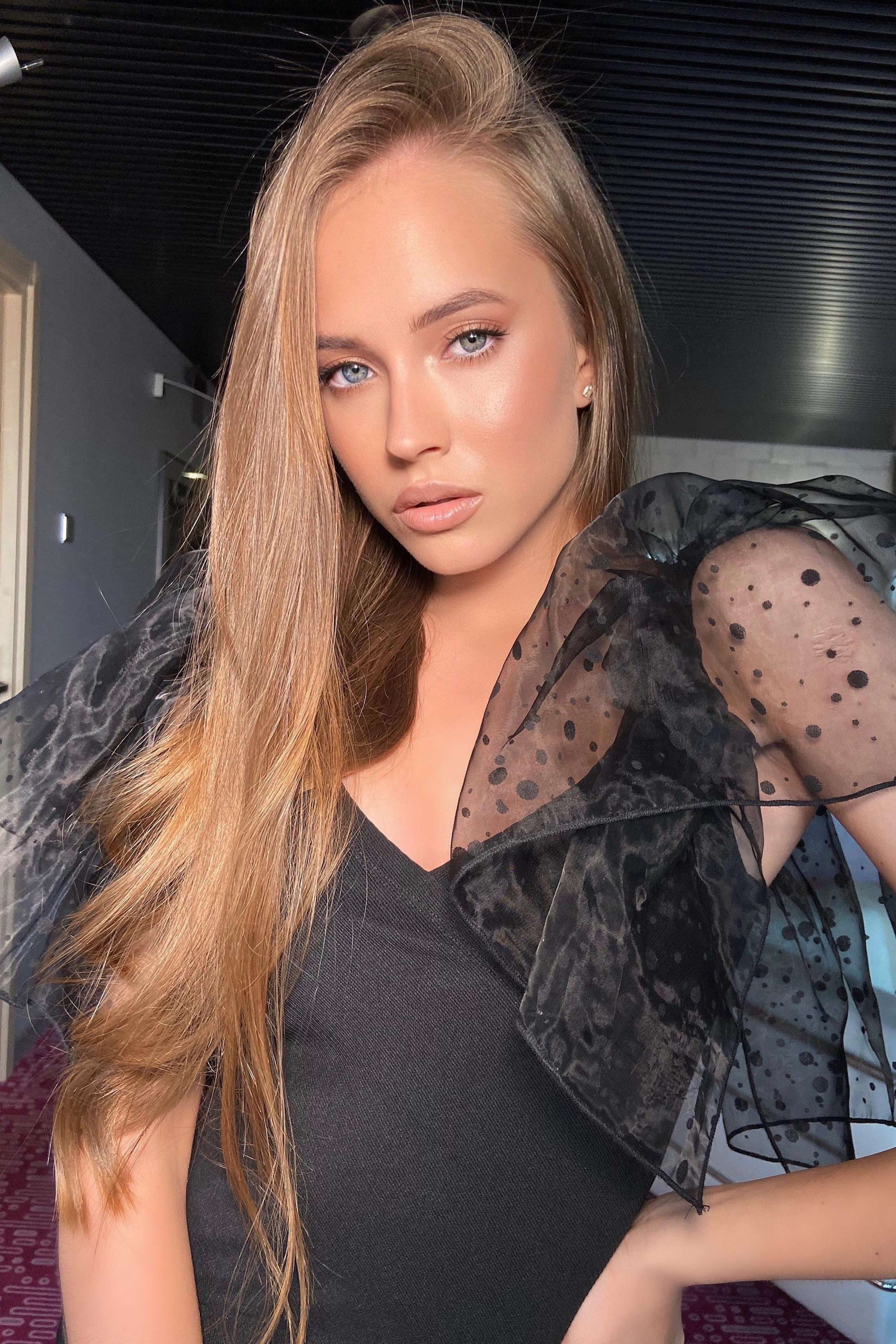 Модель для предметной съемки Мария Е. Москва| Sale Easy