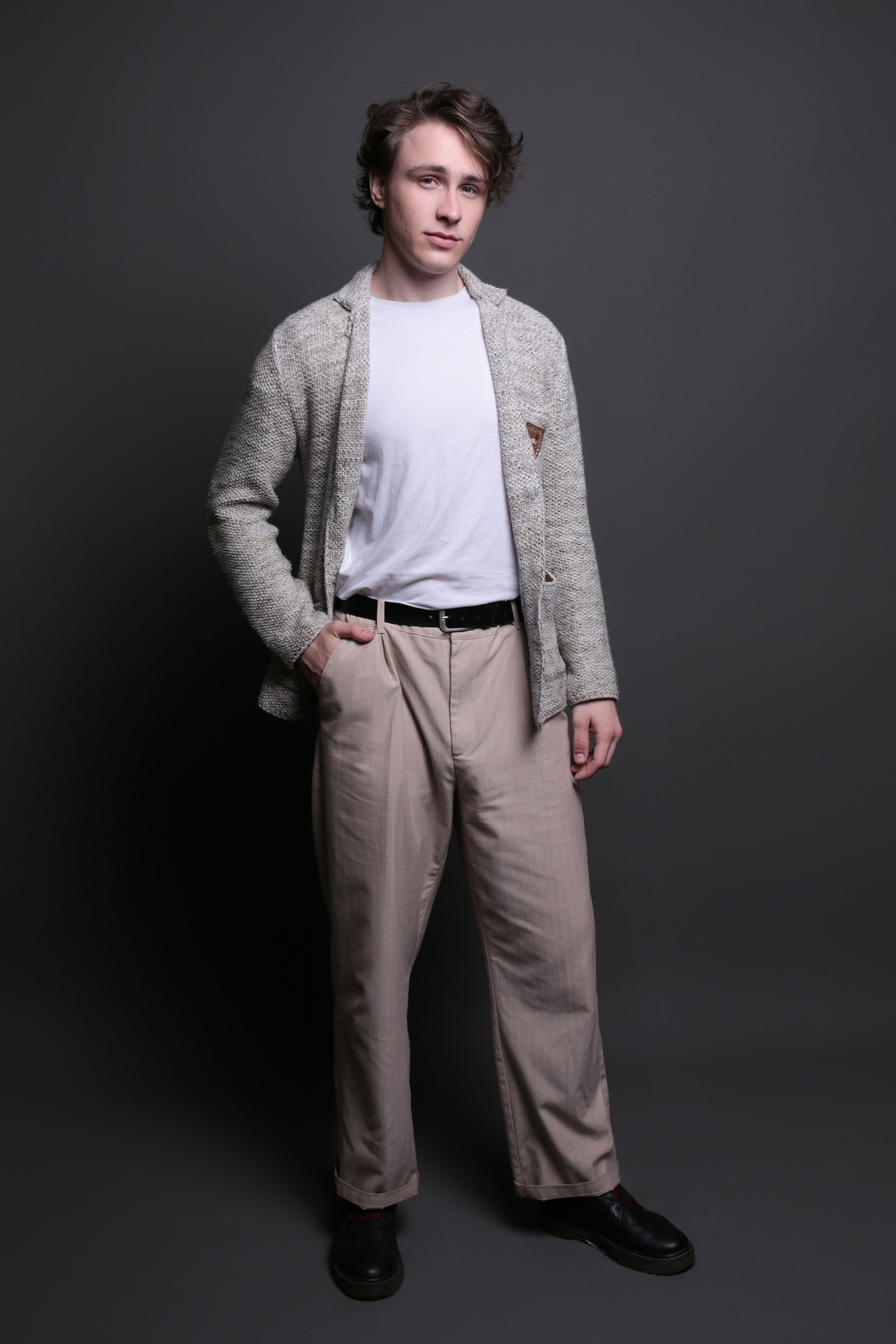 Модель для предметной съемки Илья Д С-Петербург | Sale Easy