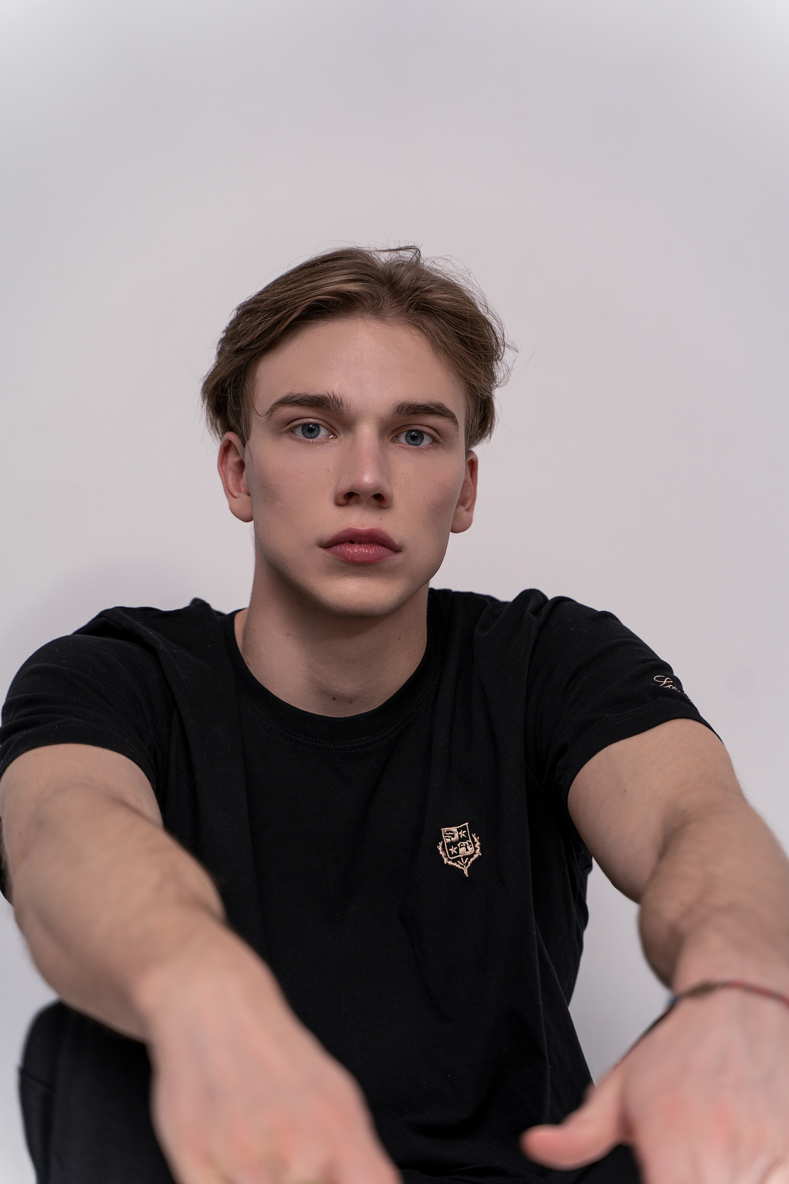 Модель для съемки для маркетплейсов Егор Е. Москва | Sale Easy