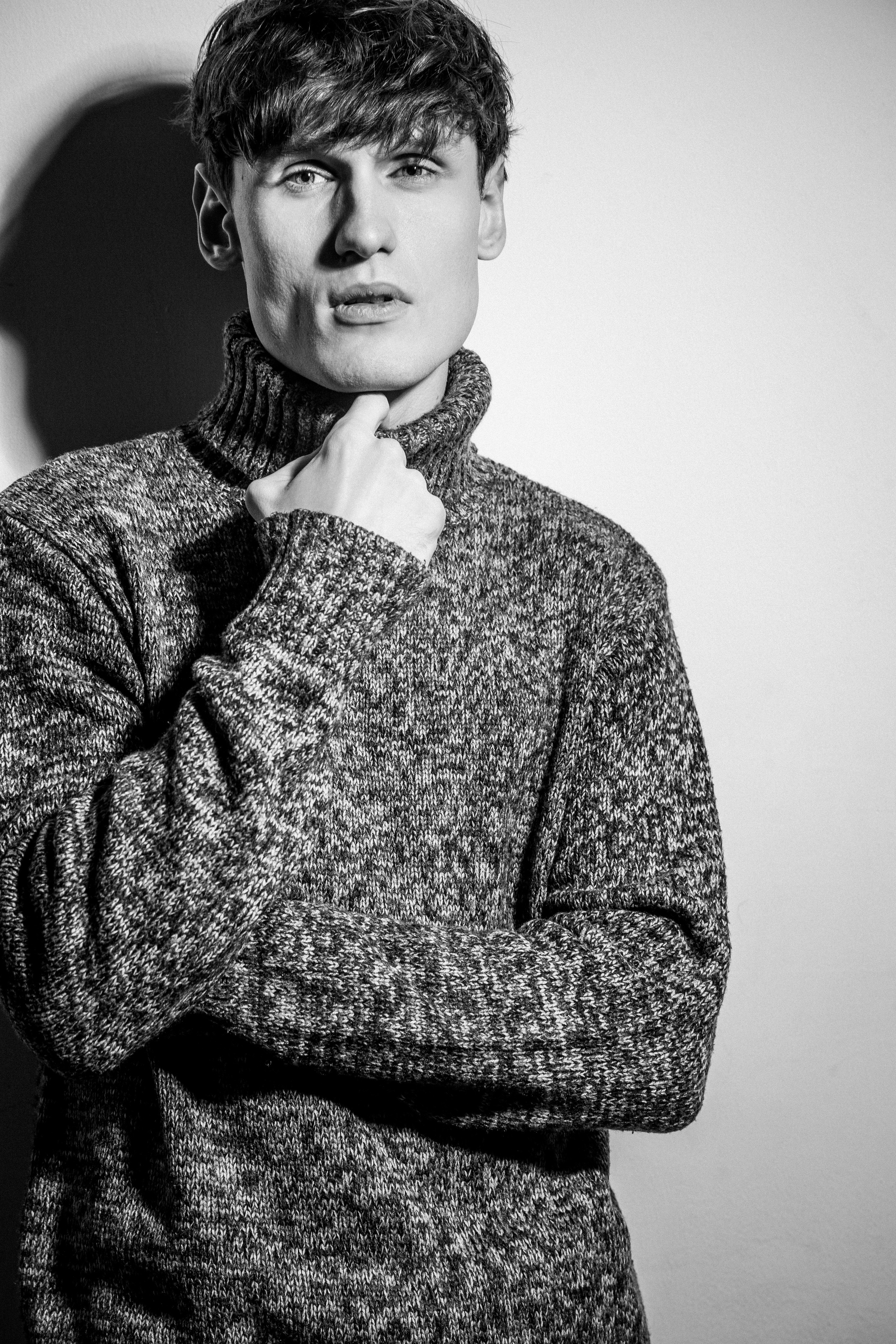 Модель для предметной съемки Илья АА Москва | Sale Easy