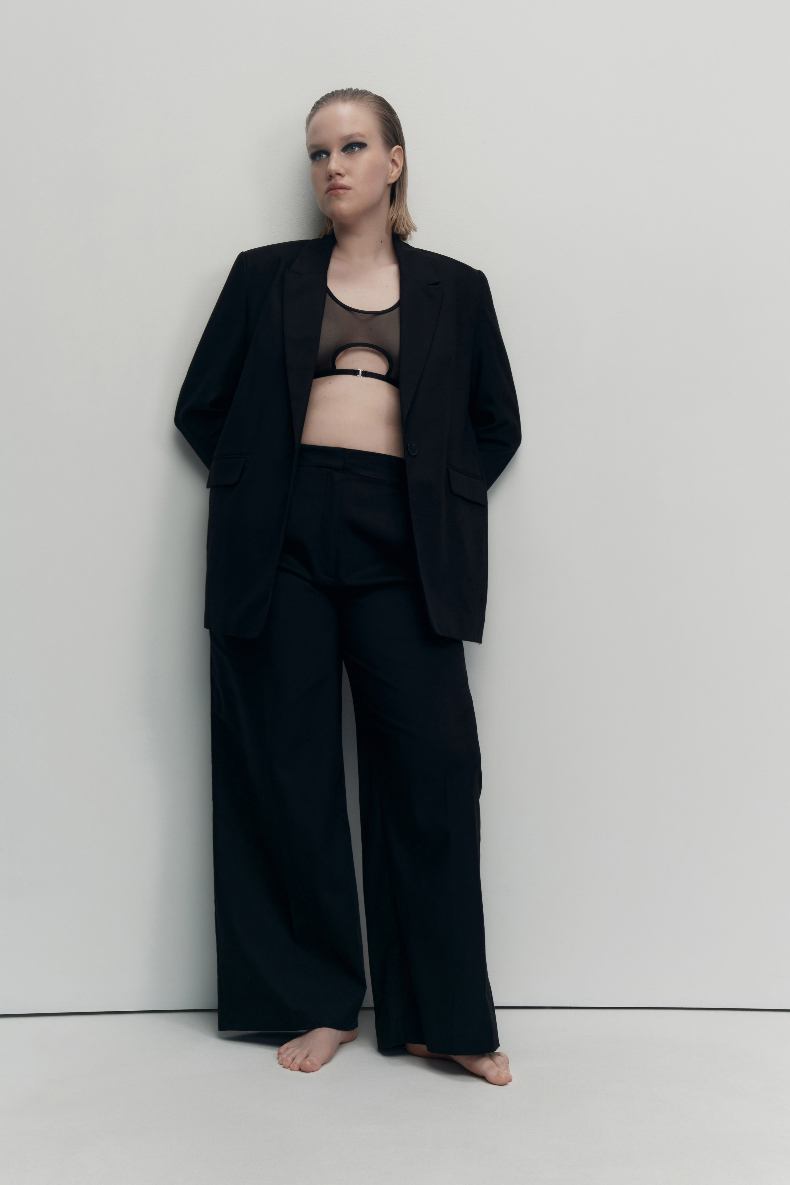 Модель plus size для предметной съемки Василиса Б. Москва | Sale Easy