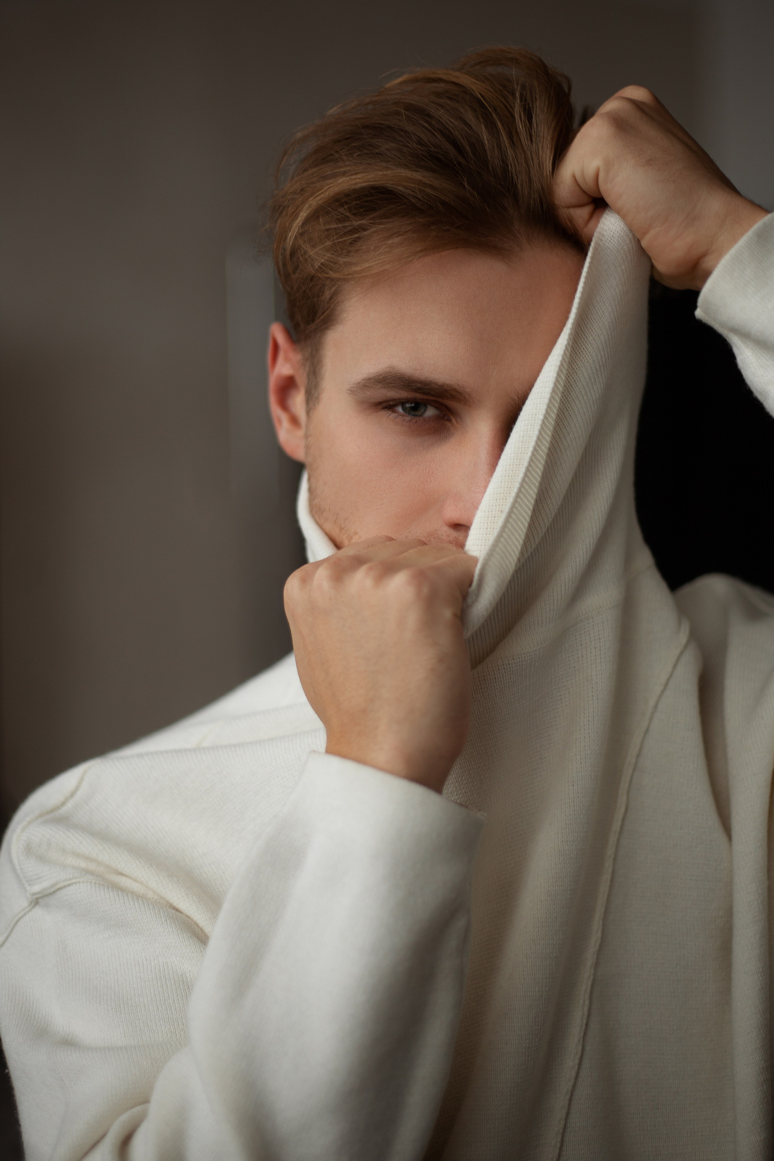 Модель для предметной съемки Игорь А Н.Новгород | Sale Easy