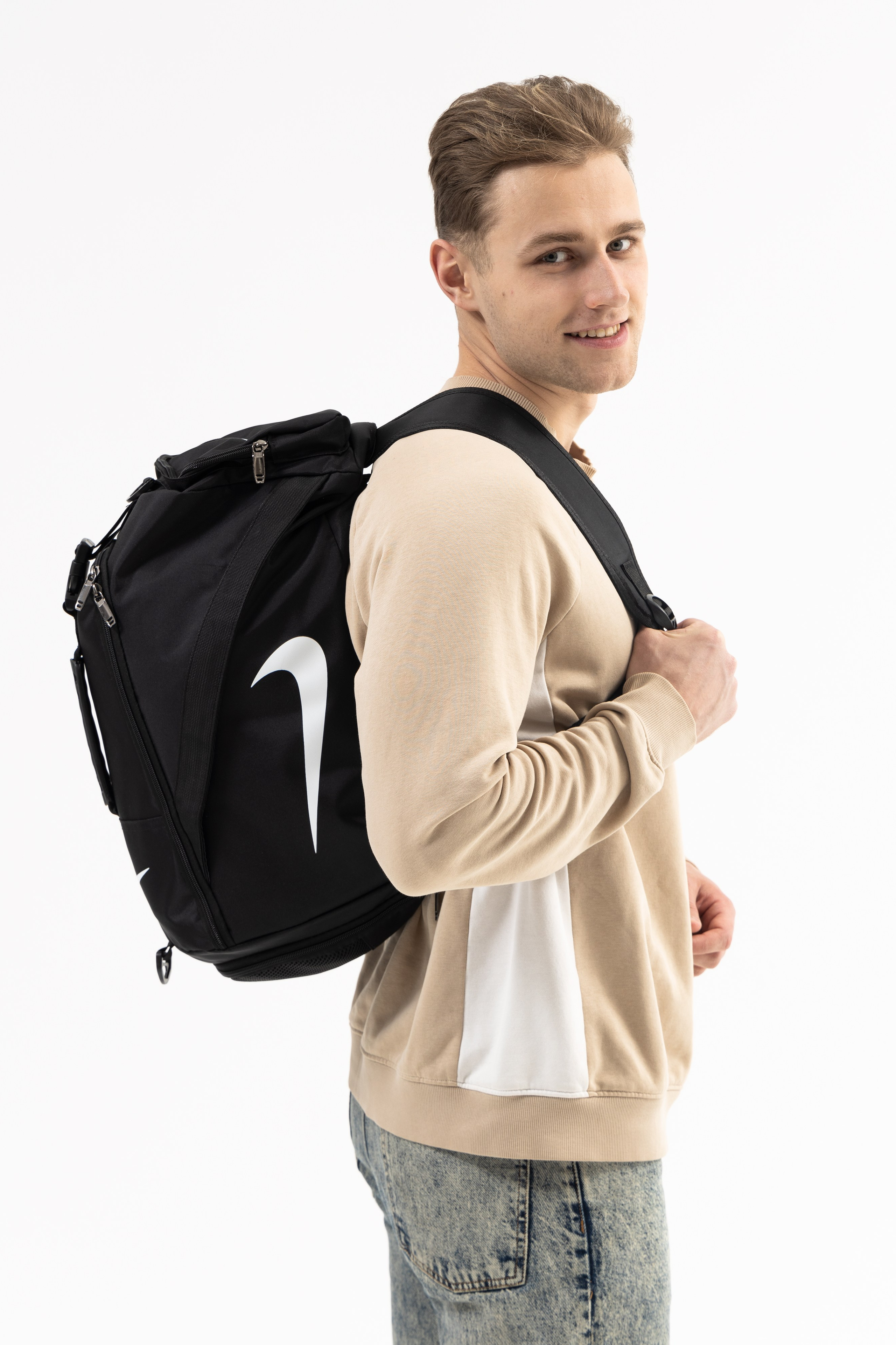 Модель для предметной съемки Игорь А Н.Новгород | Sale Easy