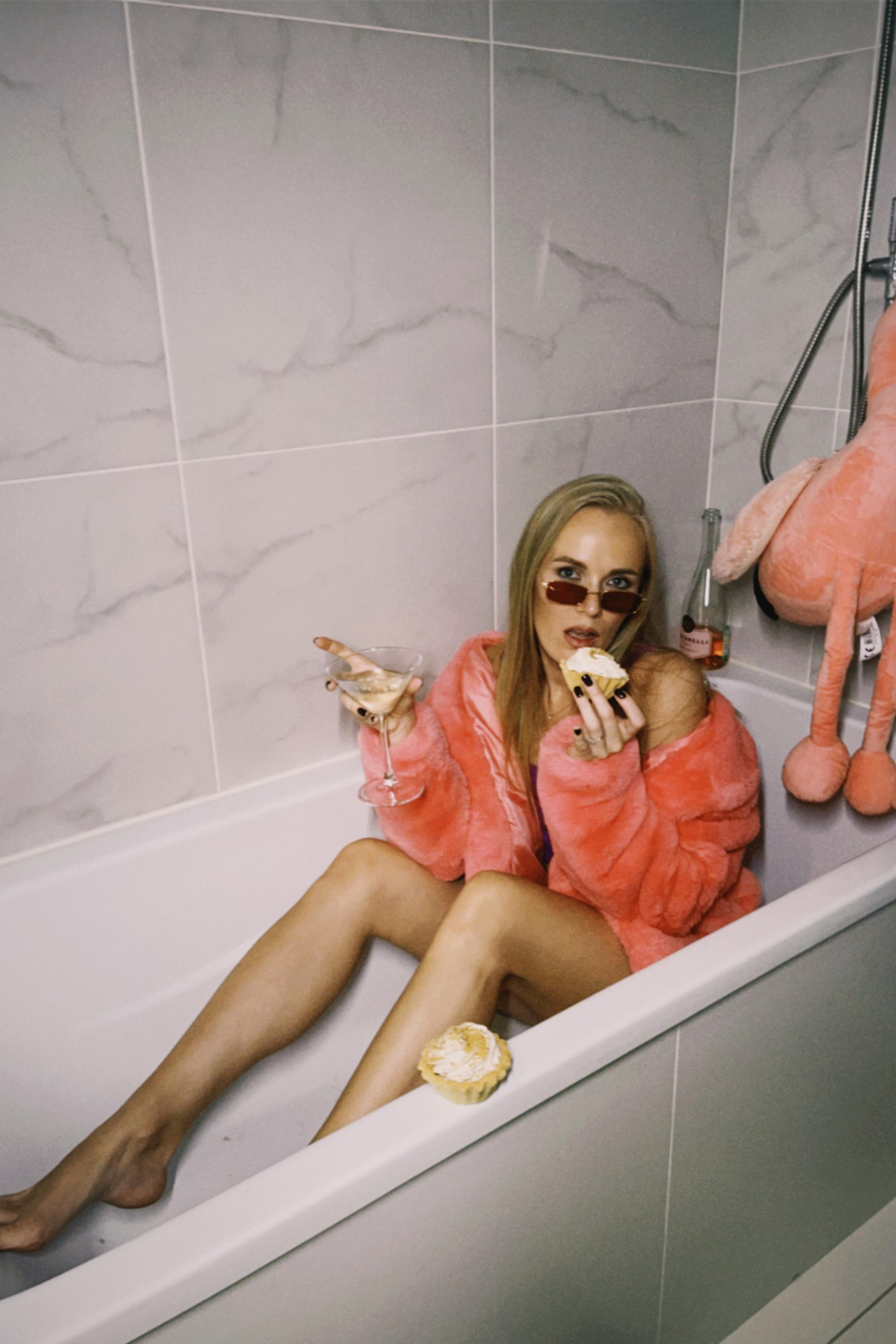 Модель для предметной съемки Кристина 6 Н.Новгород | Sale Easy