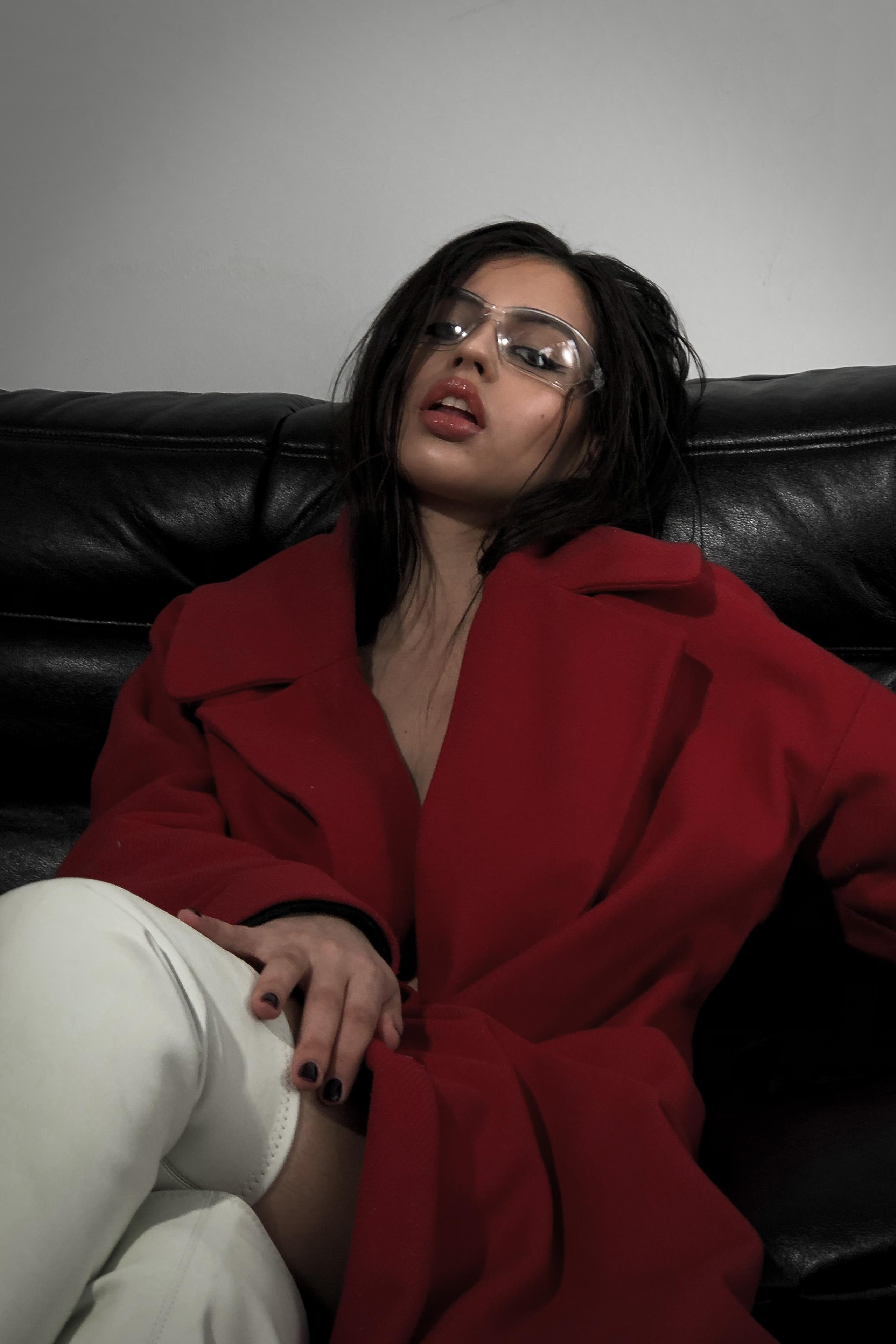 Модель для предметной съемки Мария О. Москва| Sale Easy