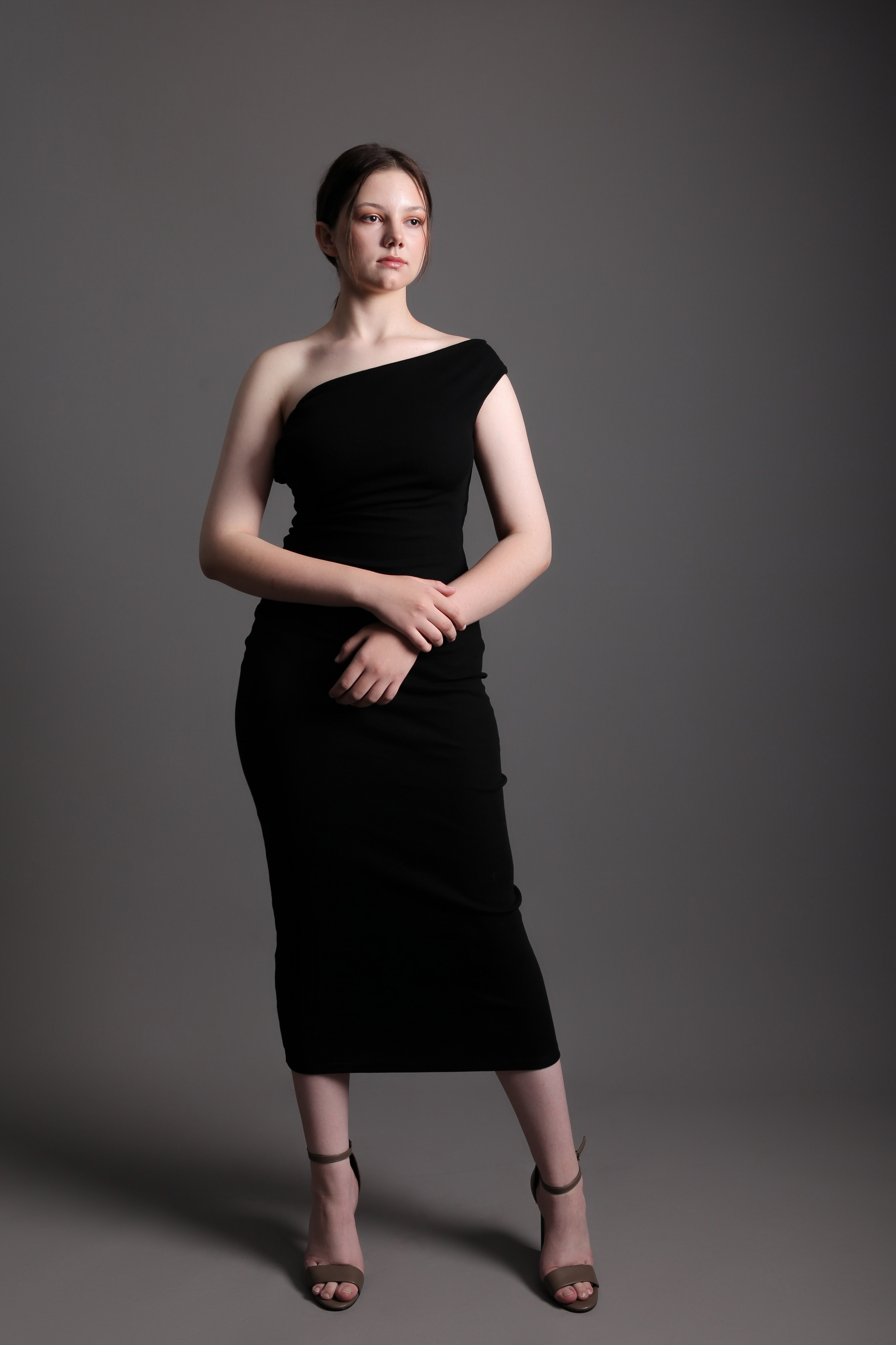 Модель для предметной съемки Виктория З Новосибирск| Sale Easy