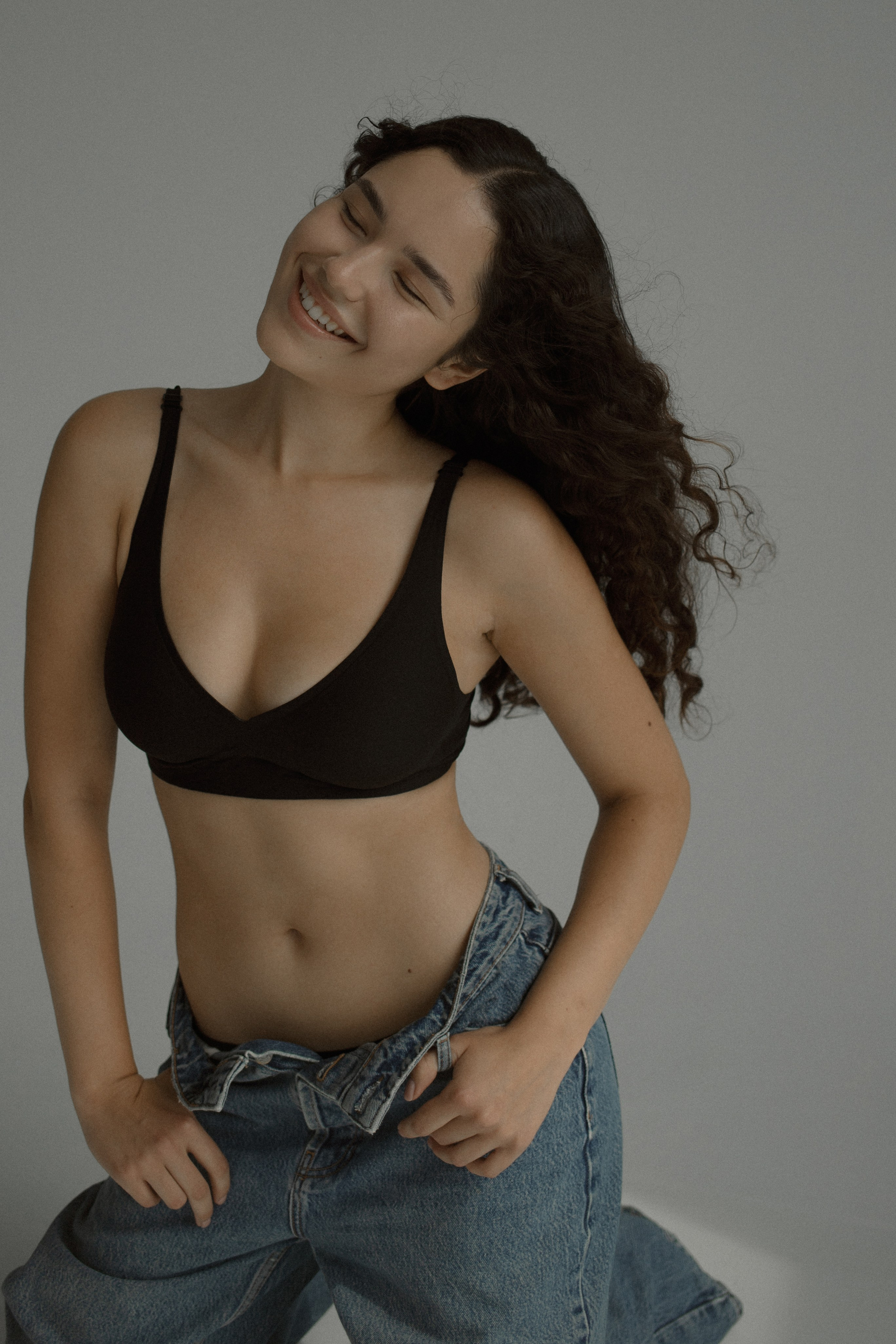 Модель для предметной съемки Алина Ф. С.-Пб| Sale Easy