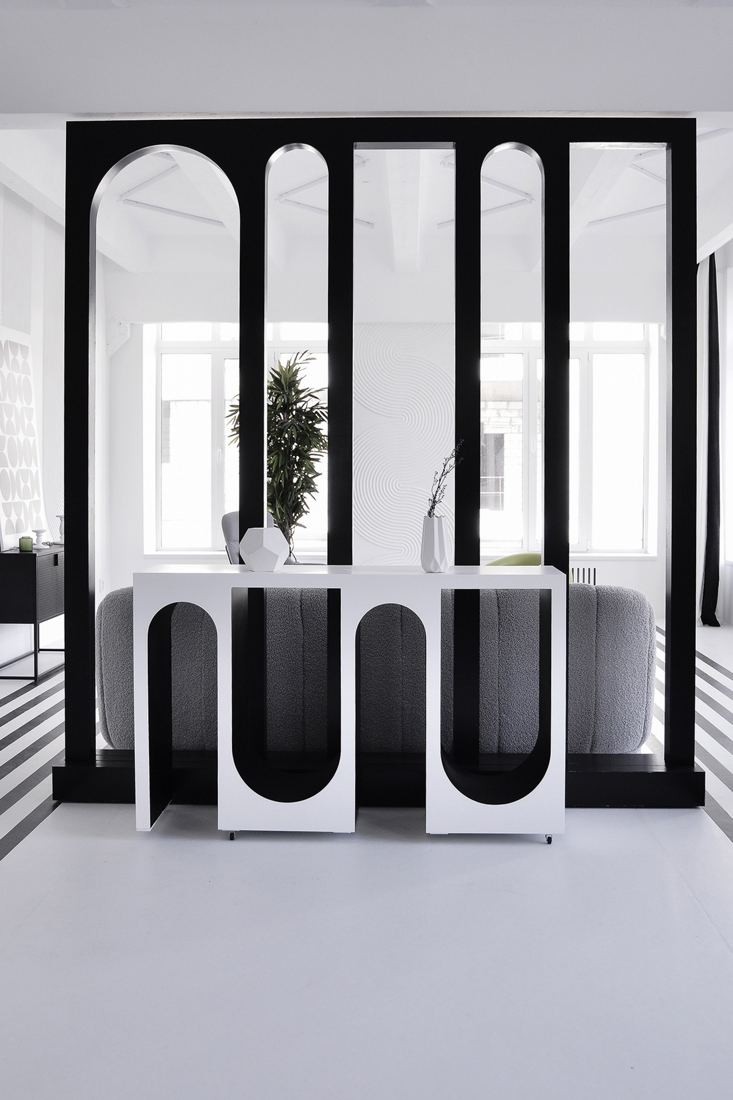 Студия для предметной съемки CROSS — Room 201 Москва | Sale Easy