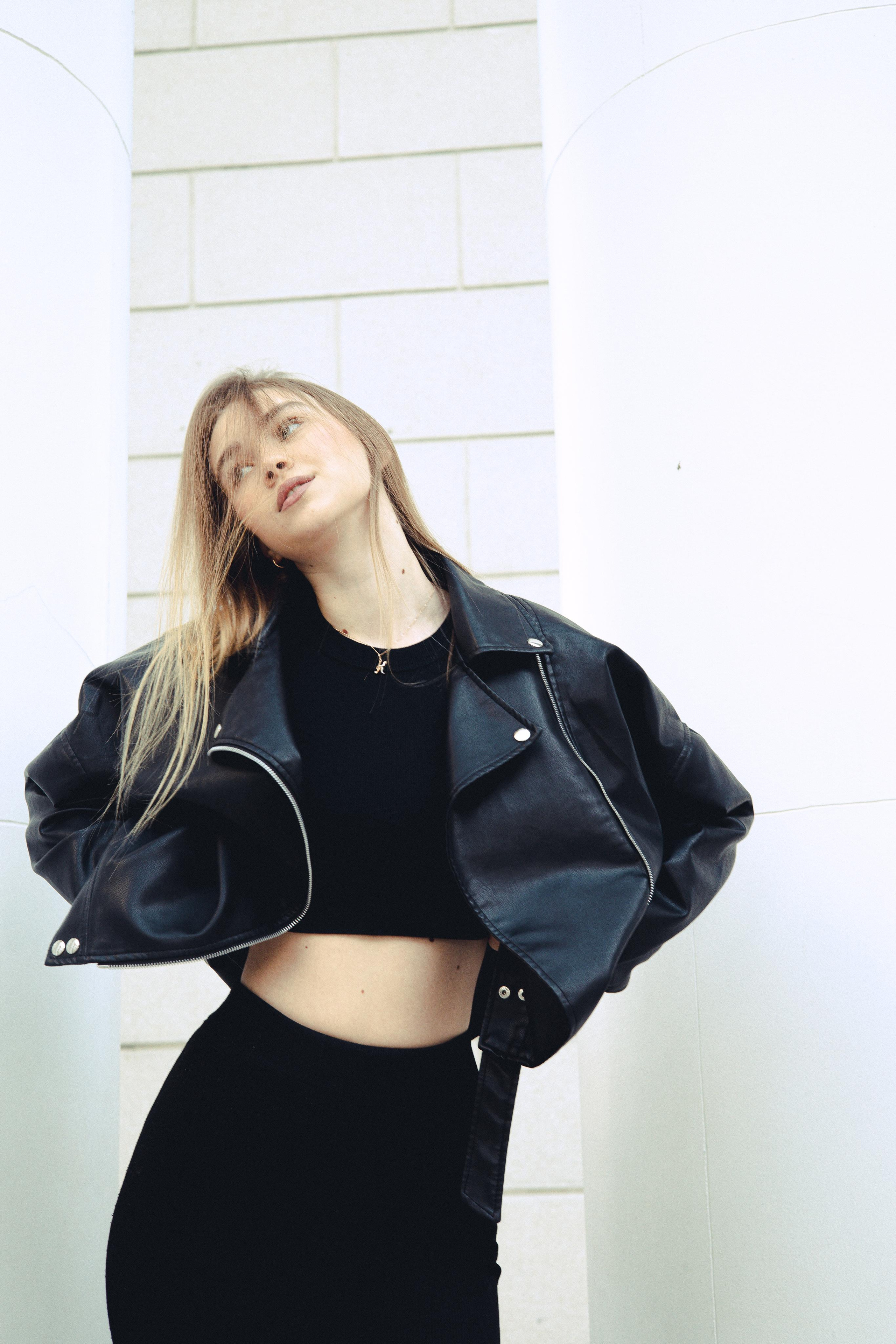 Модель для предметной съемки  Каролина Сочи| Sale Easy