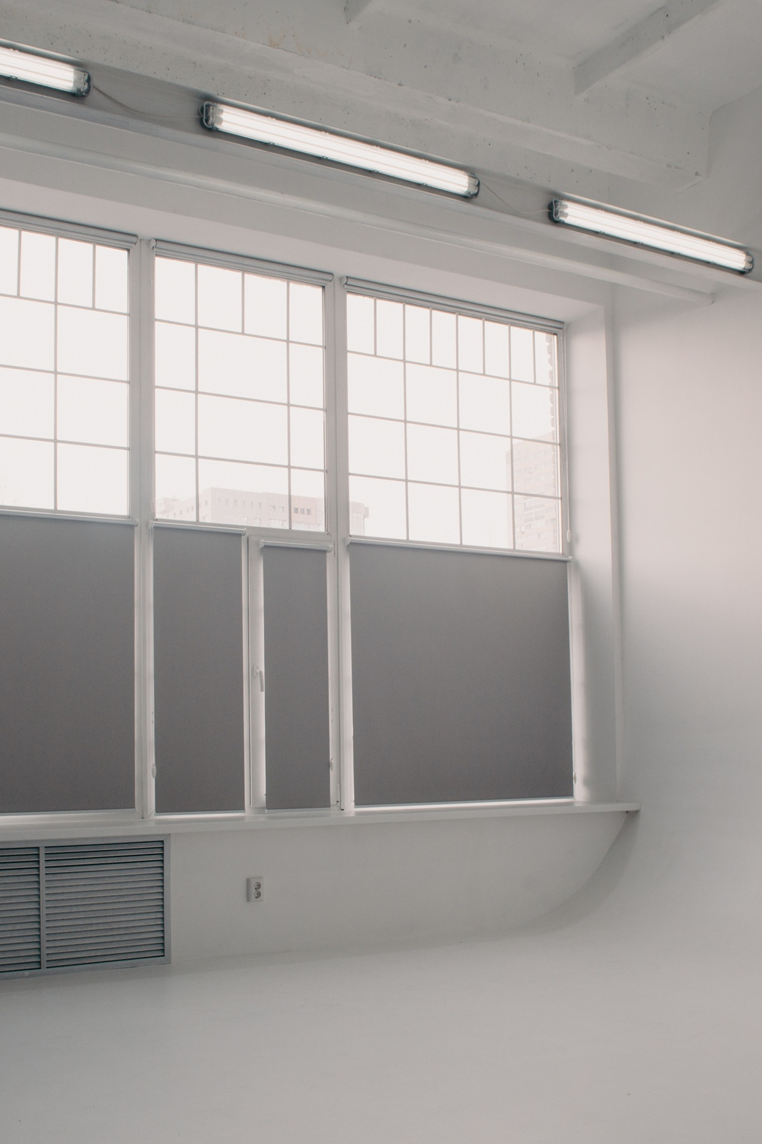 Студия ATOP Зал Cyclo S для предметной съемки  Новосибирск|Sale Easy