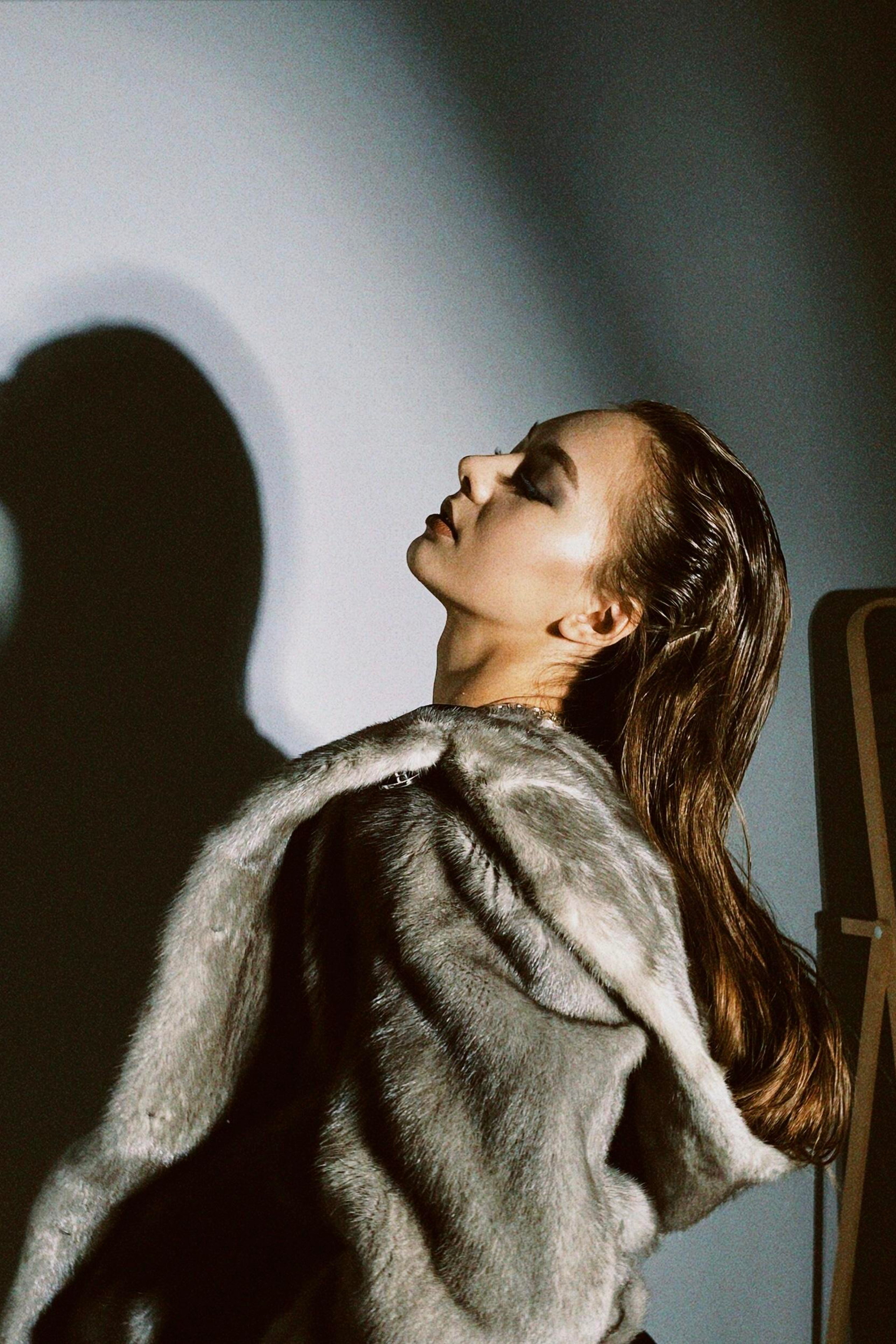 Модель для предметной съемки Алина Г Новосибирск| Sale Easy