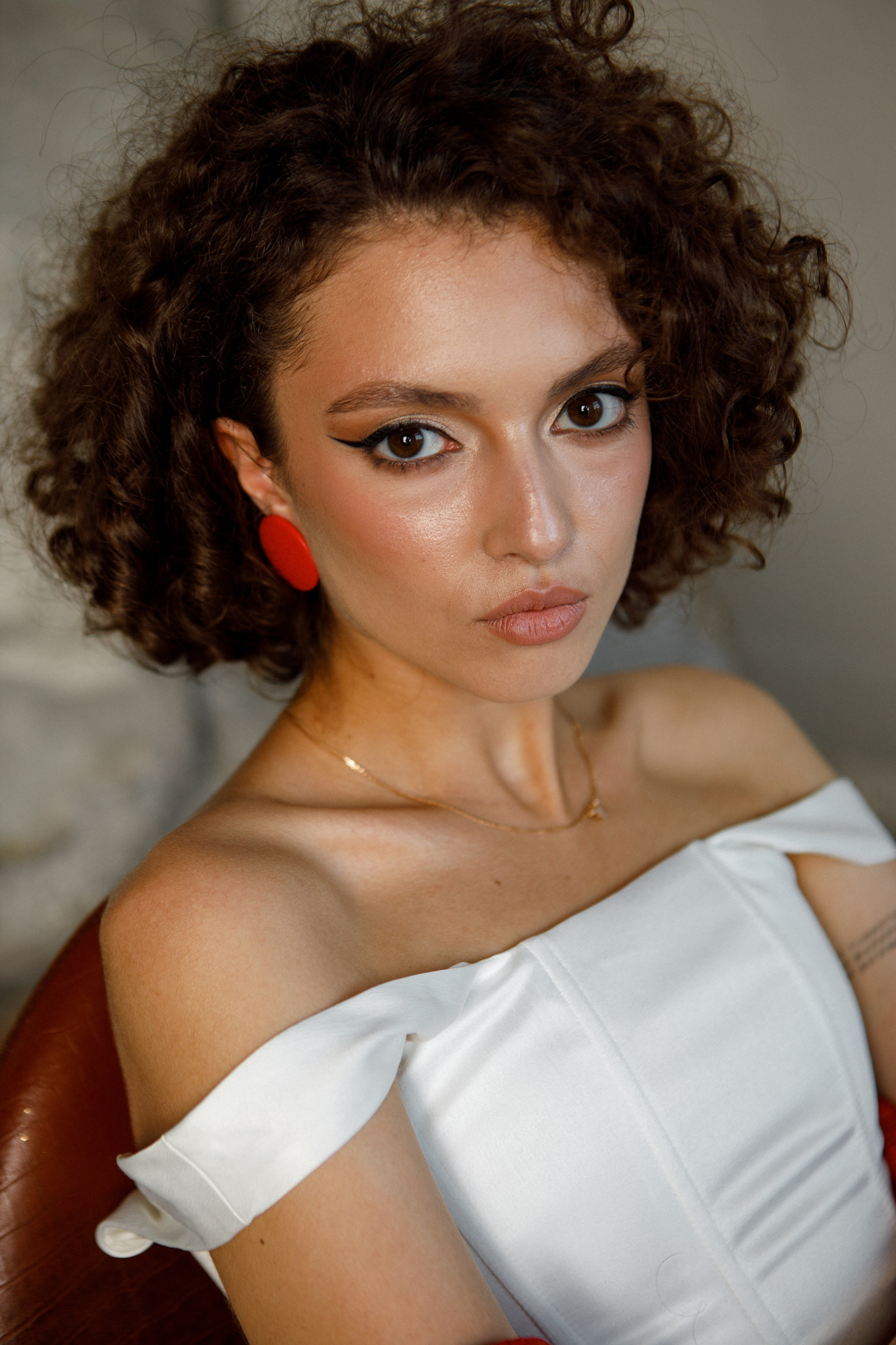 Модель для предметной съемки Анна Ш. С.-Пб| Sale Easy