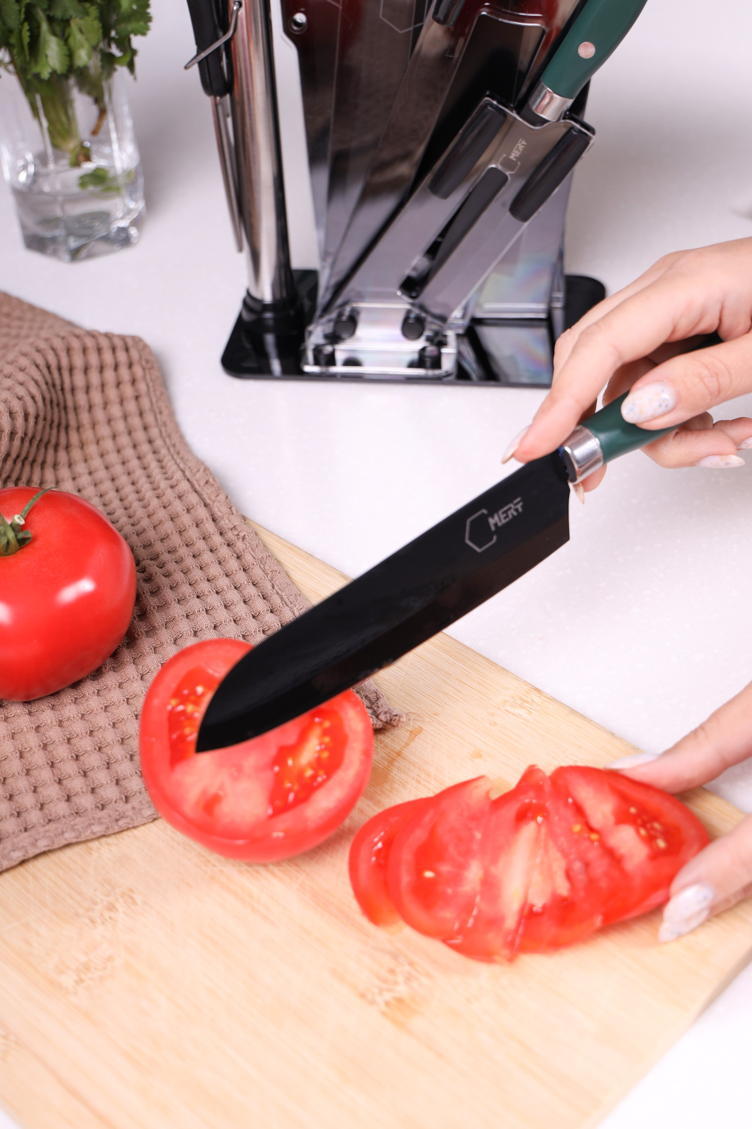 Идея для профессиональных ножей, подходящих для кулинарии.