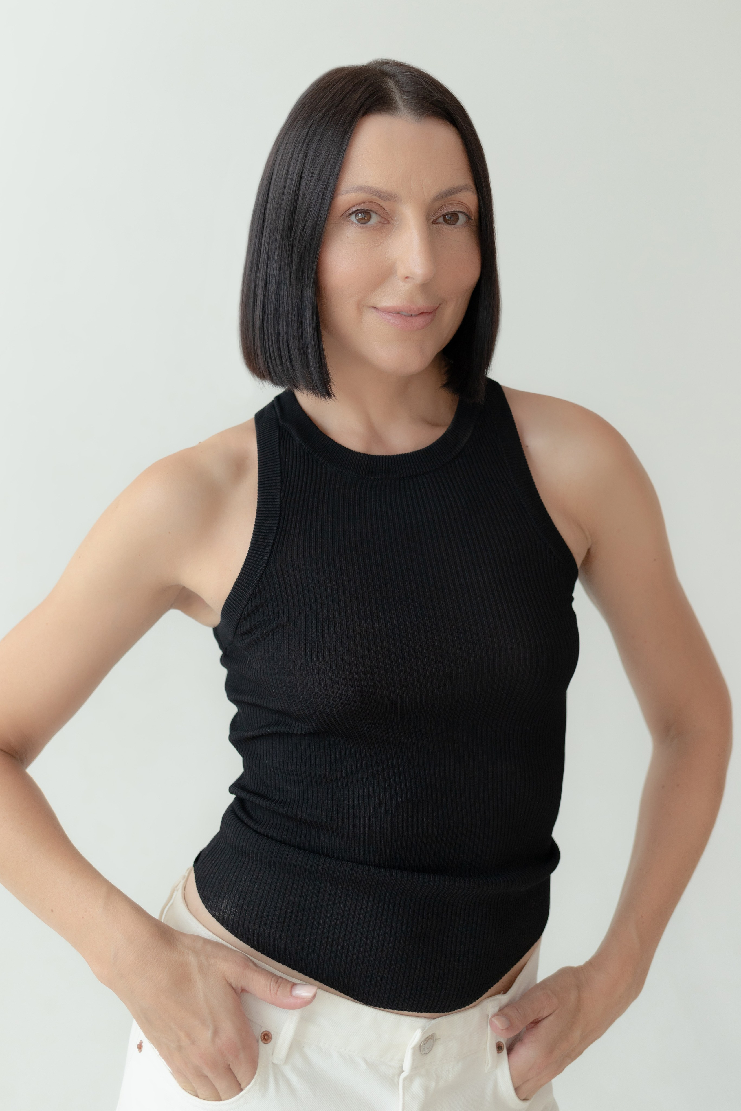 Модель для предметной съемки Евгения Д. С.-Пб| Sale Easy